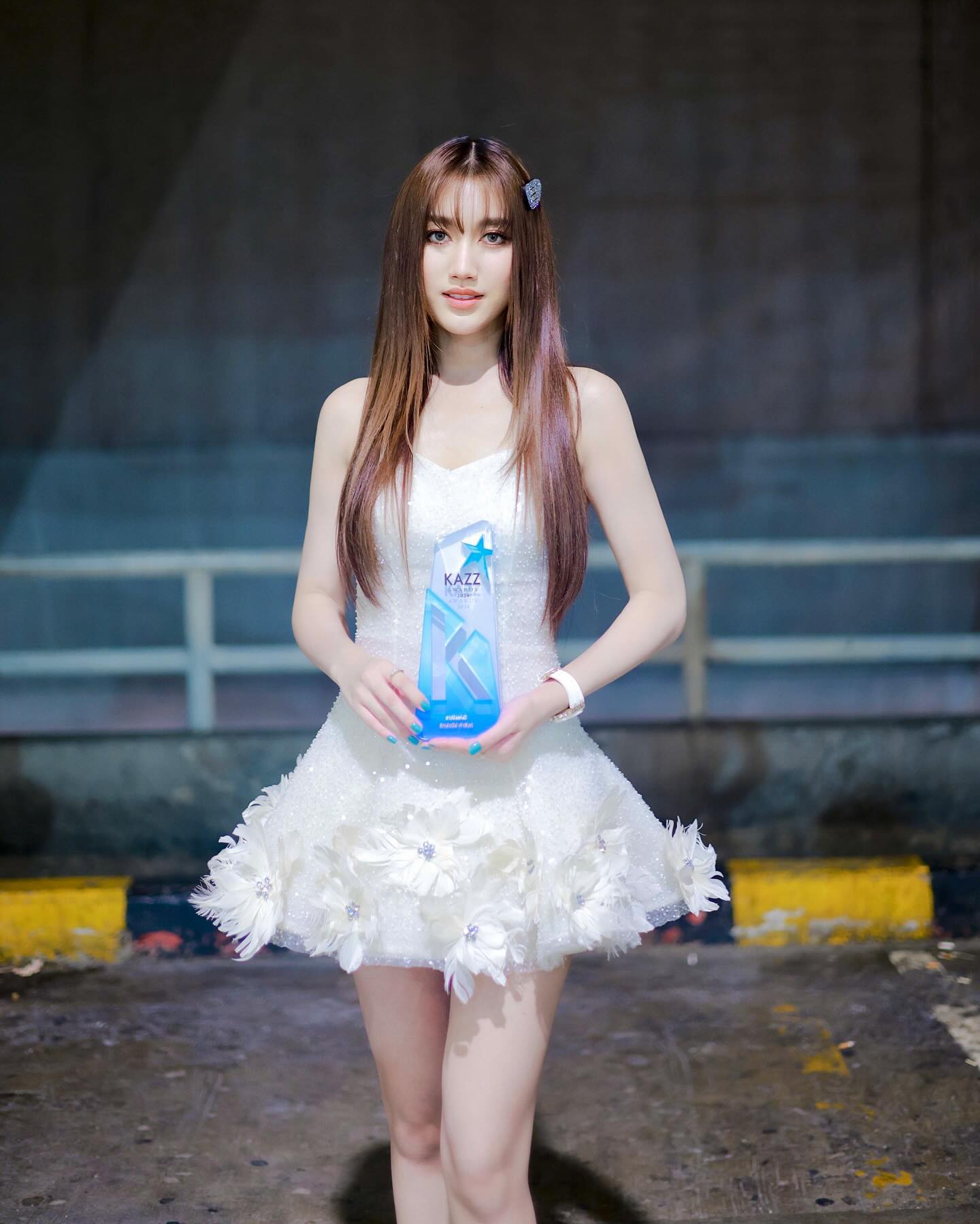 เบส - รักษ์วนีย์ คำสิงห์