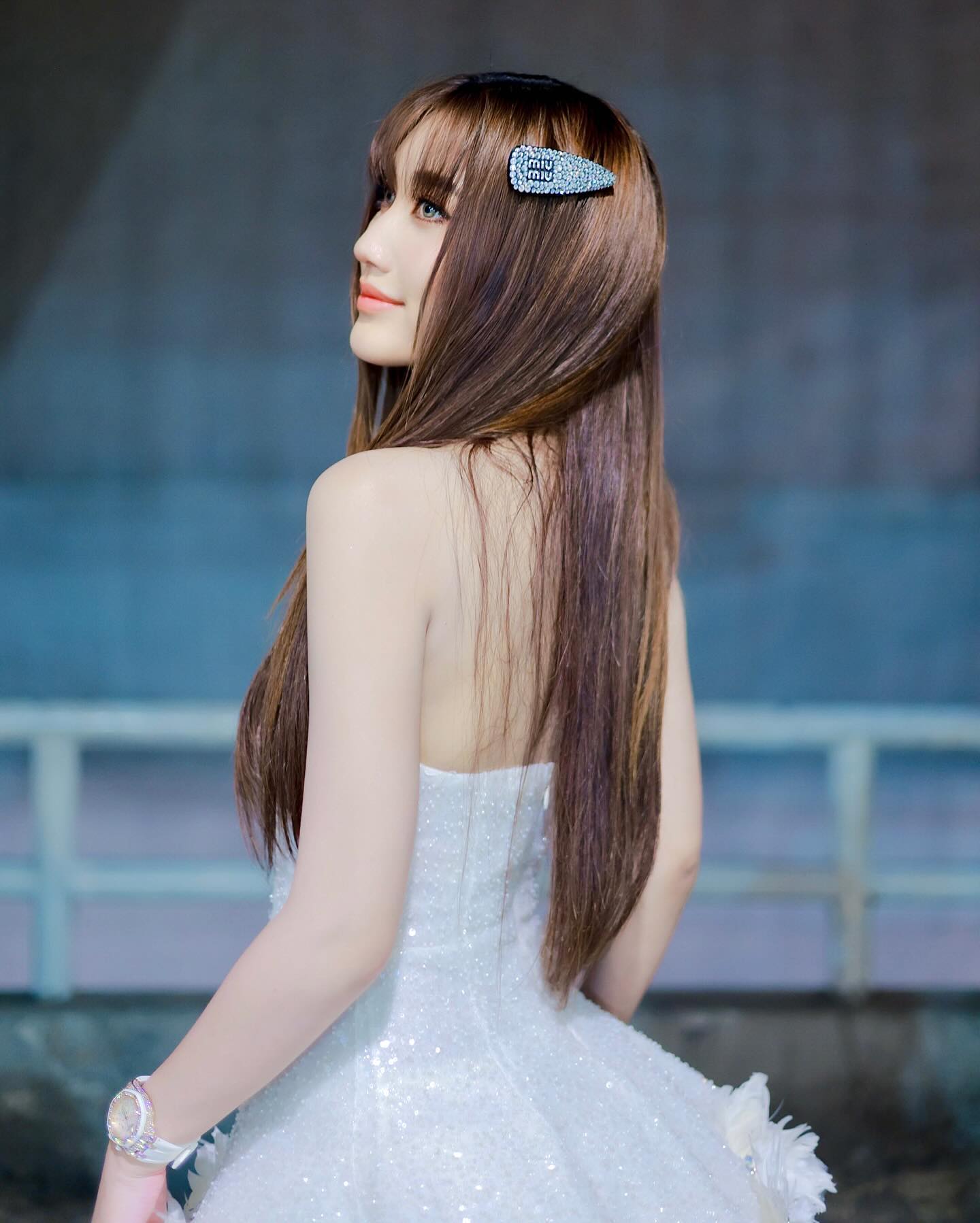 เบส - รักษ์วนีย์ คำสิงห์