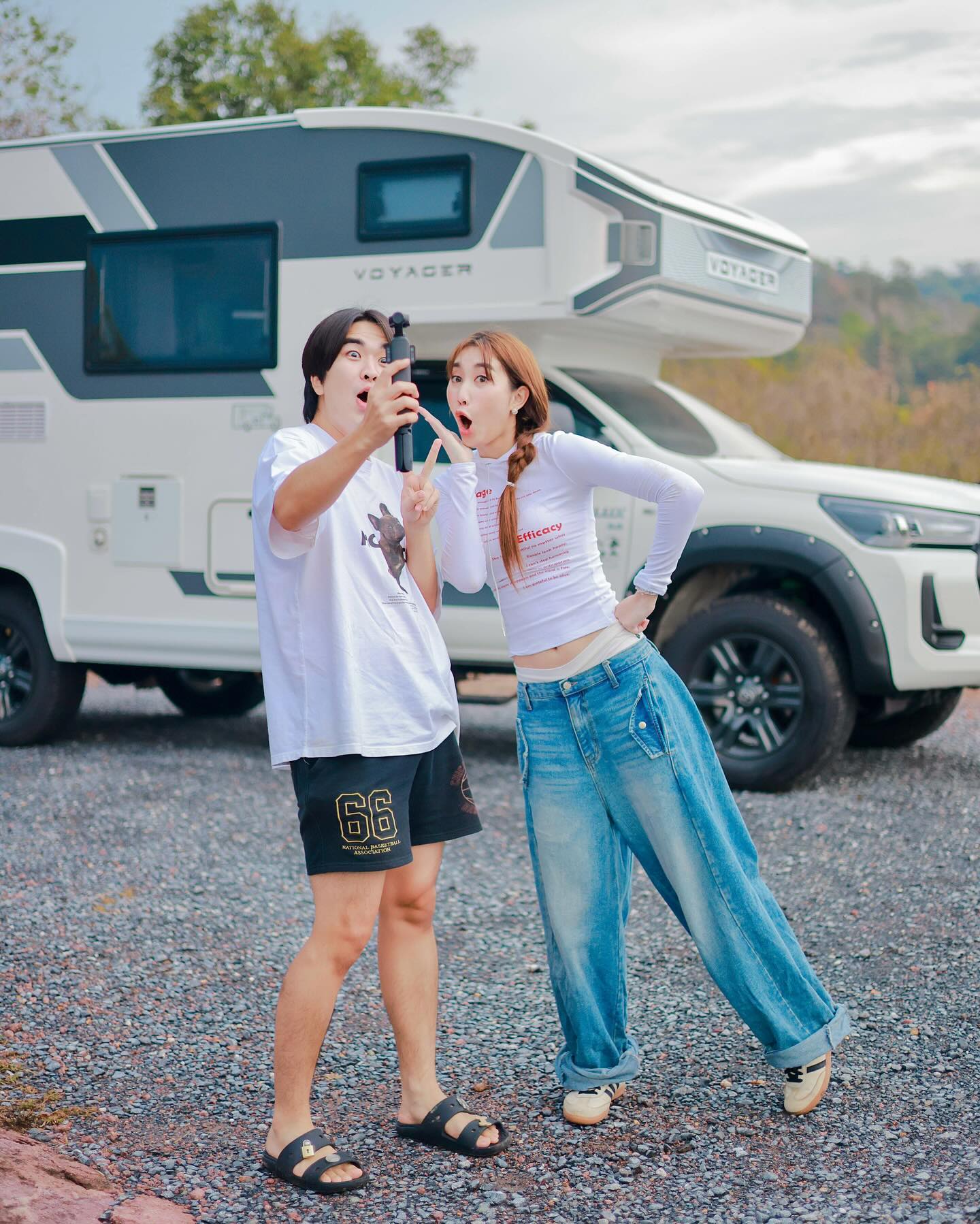 เบส - รักษ์วนีย์ คำสิงห์