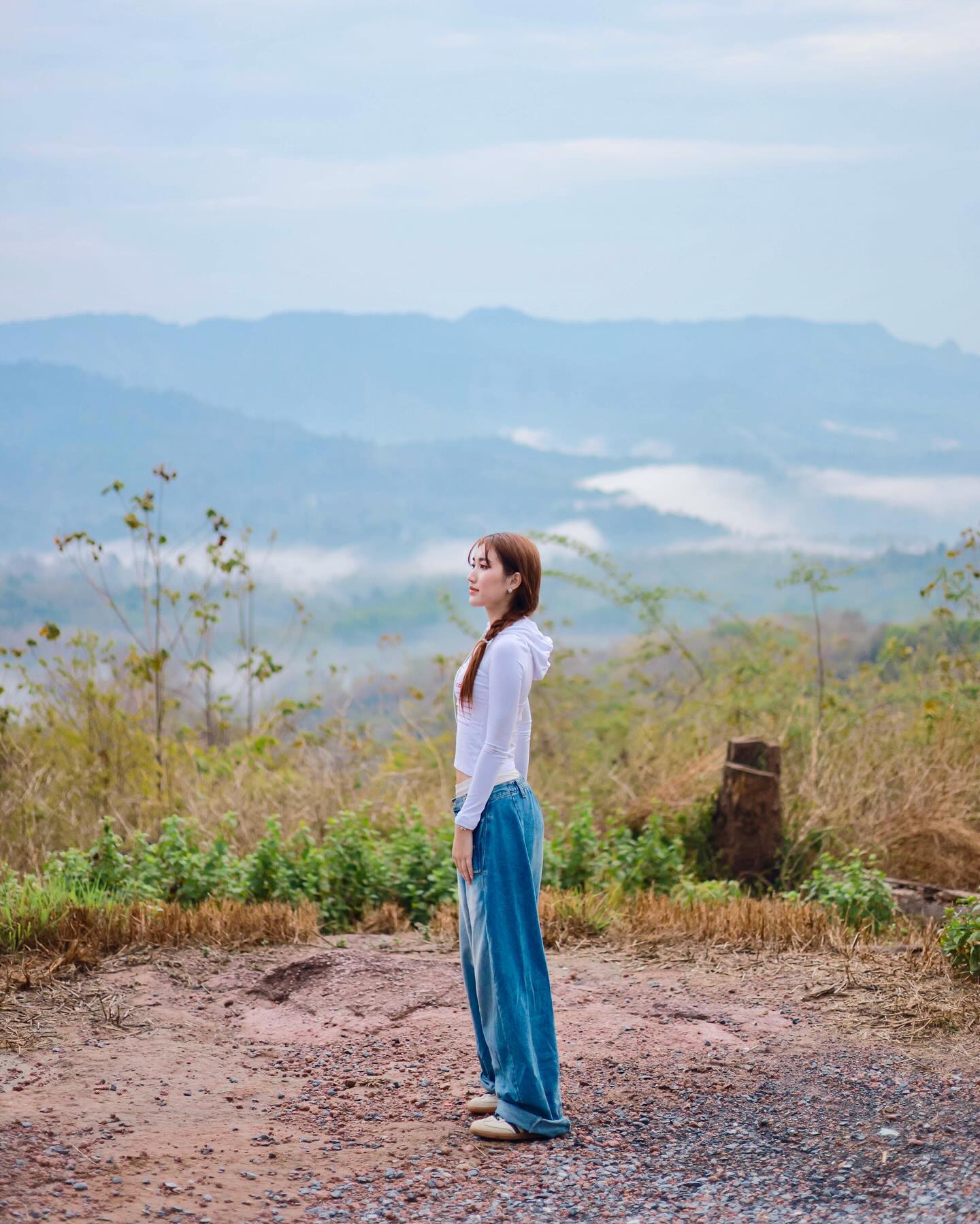 เบส - รักษ์วนีย์ คำสิงห์