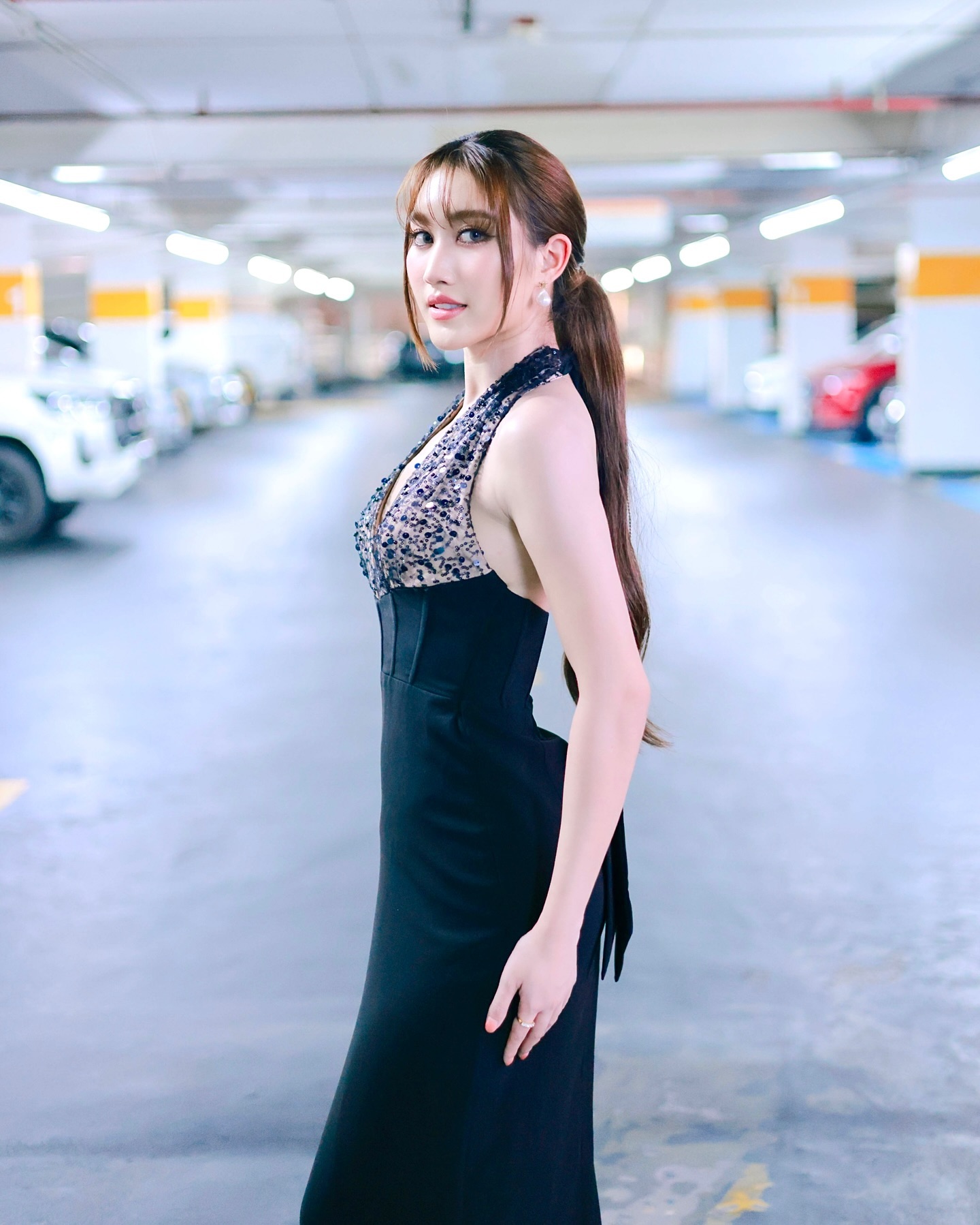 เบส - รักษ์วนีย์ คำสิงห์