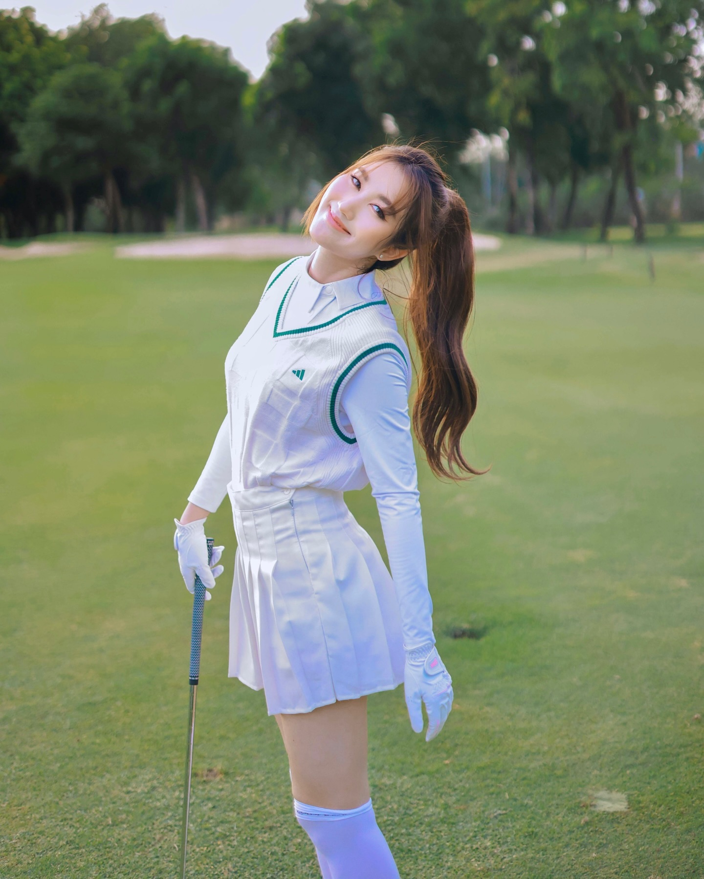 เบส - รักษ์วนีย์ คำสิงห์