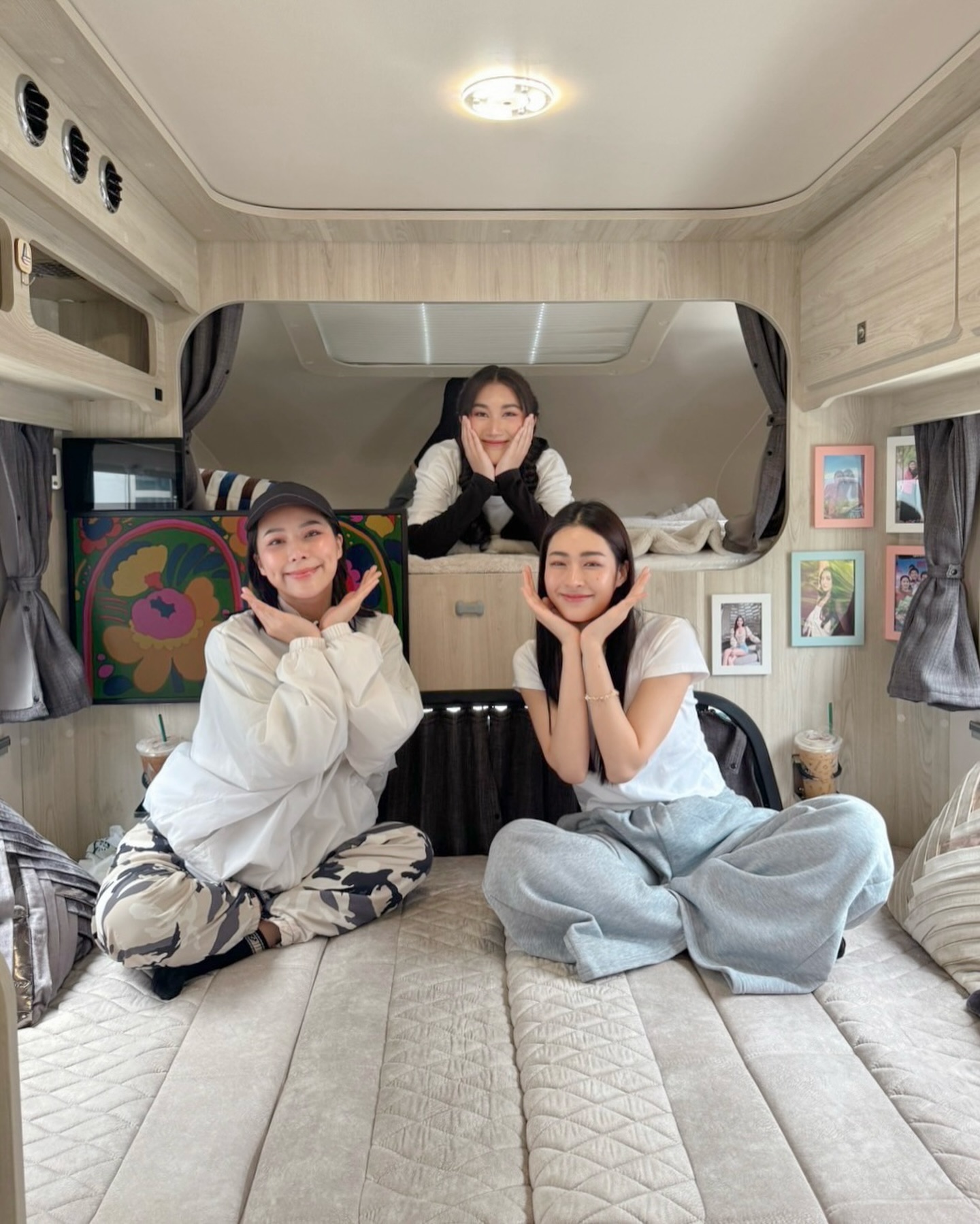 เบส - รักษ์วนีย์ คำสิงห์