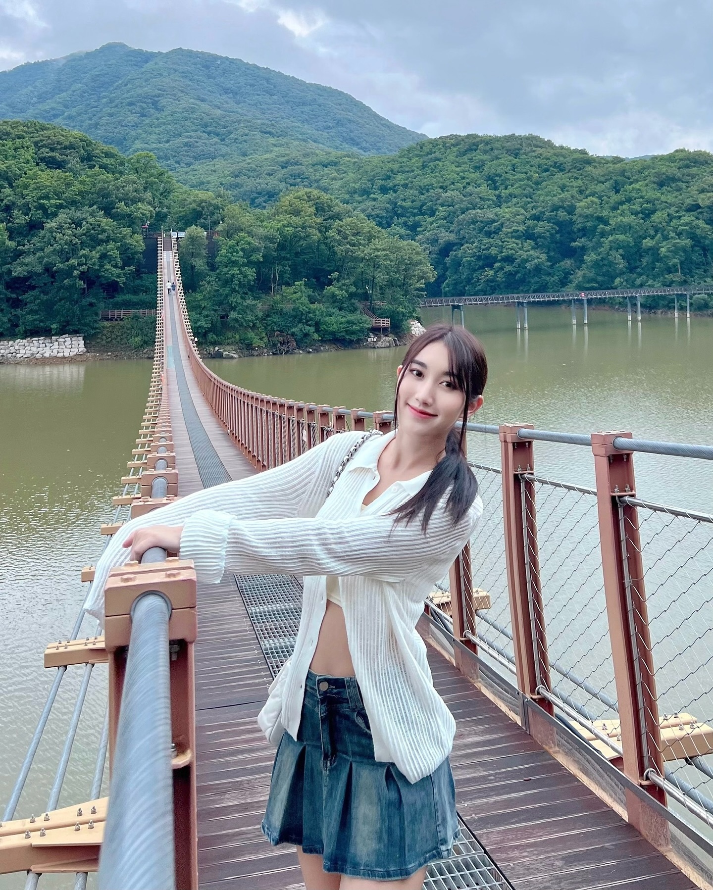 เบส - รักษ์วนีย์ คำสิงห์