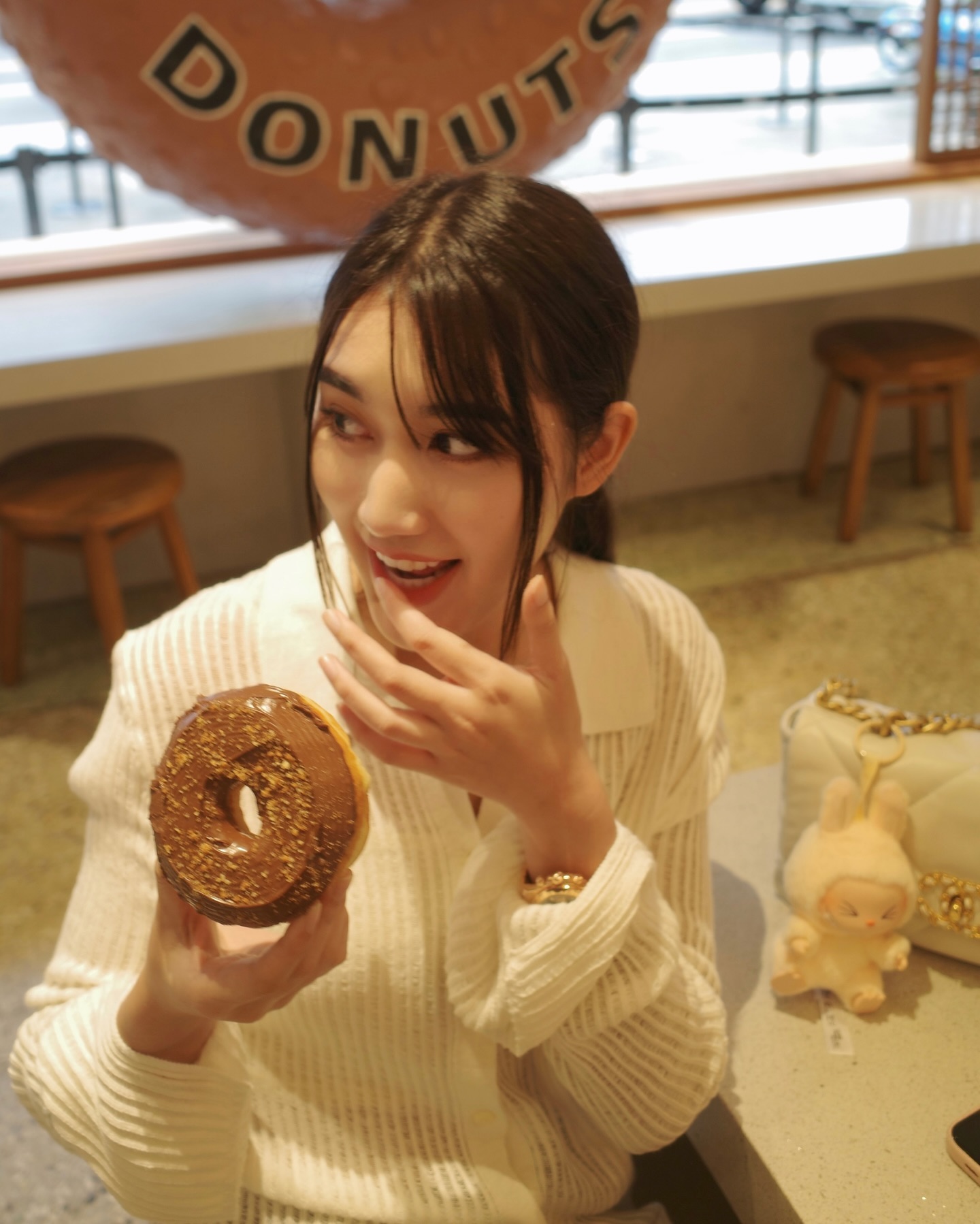 เบส - รักษ์วนีย์ คำสิงห์