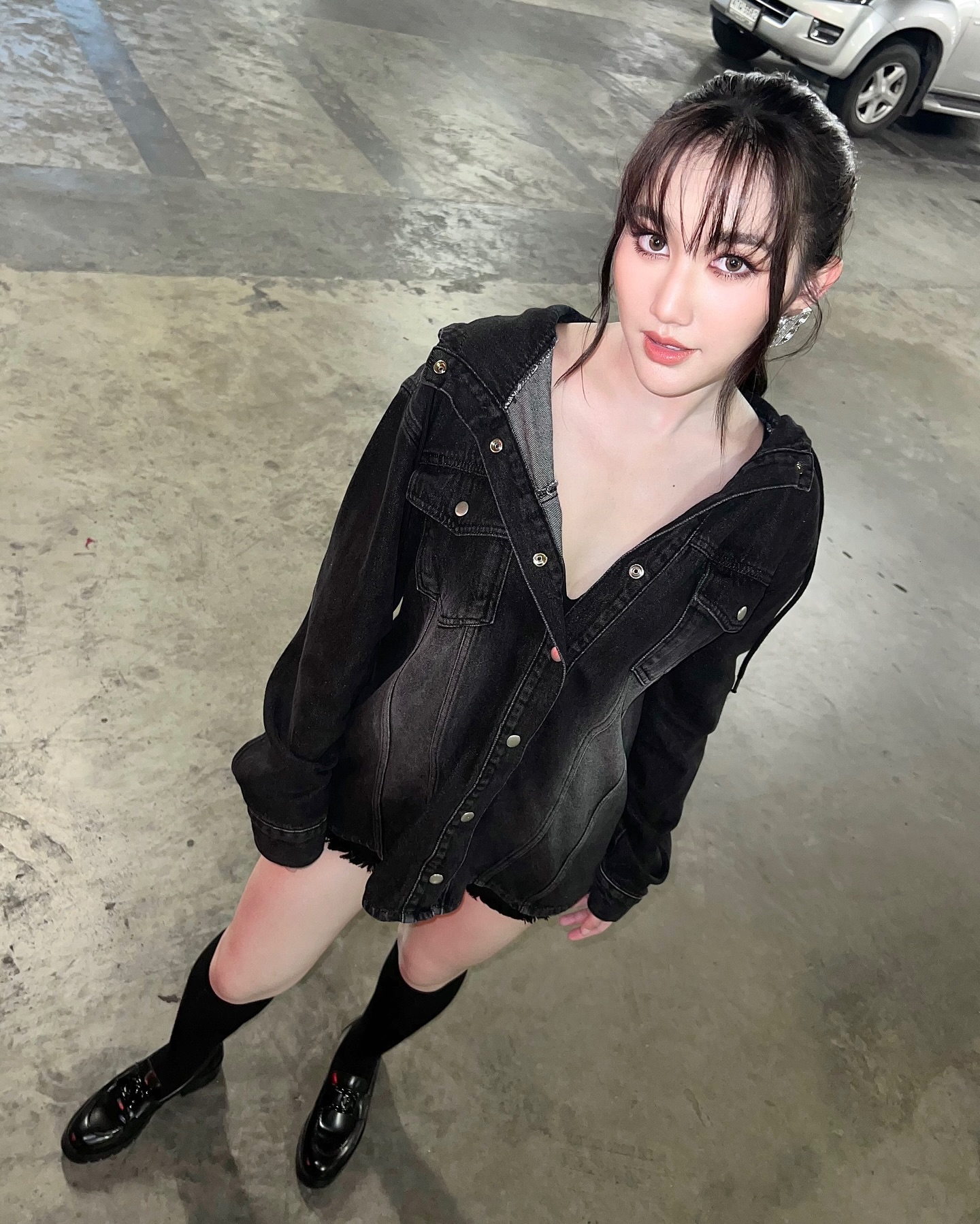 เบส - รักษ์วนีย์ คำสิงห์