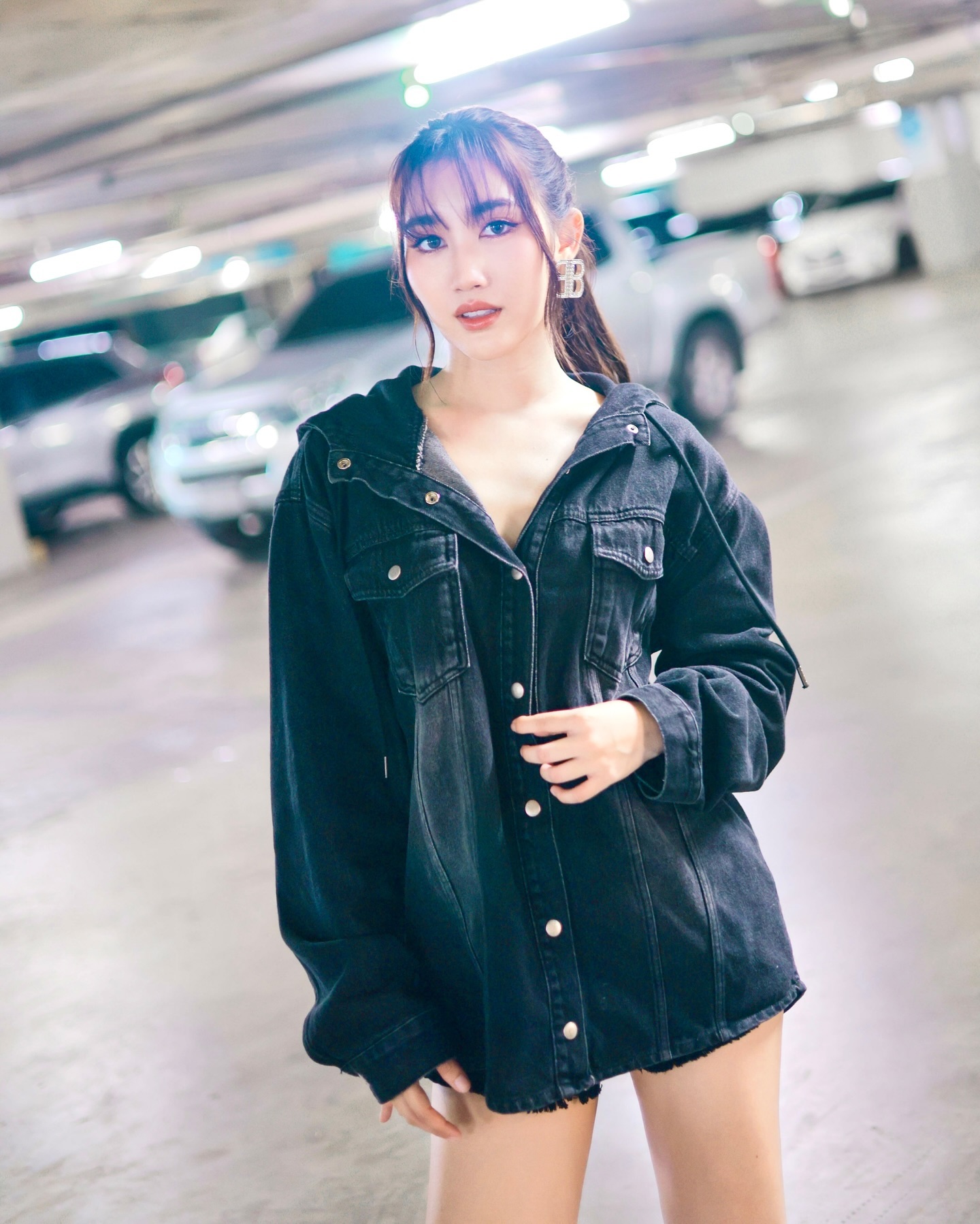 เบส - รักษ์วนีย์ คำสิงห์