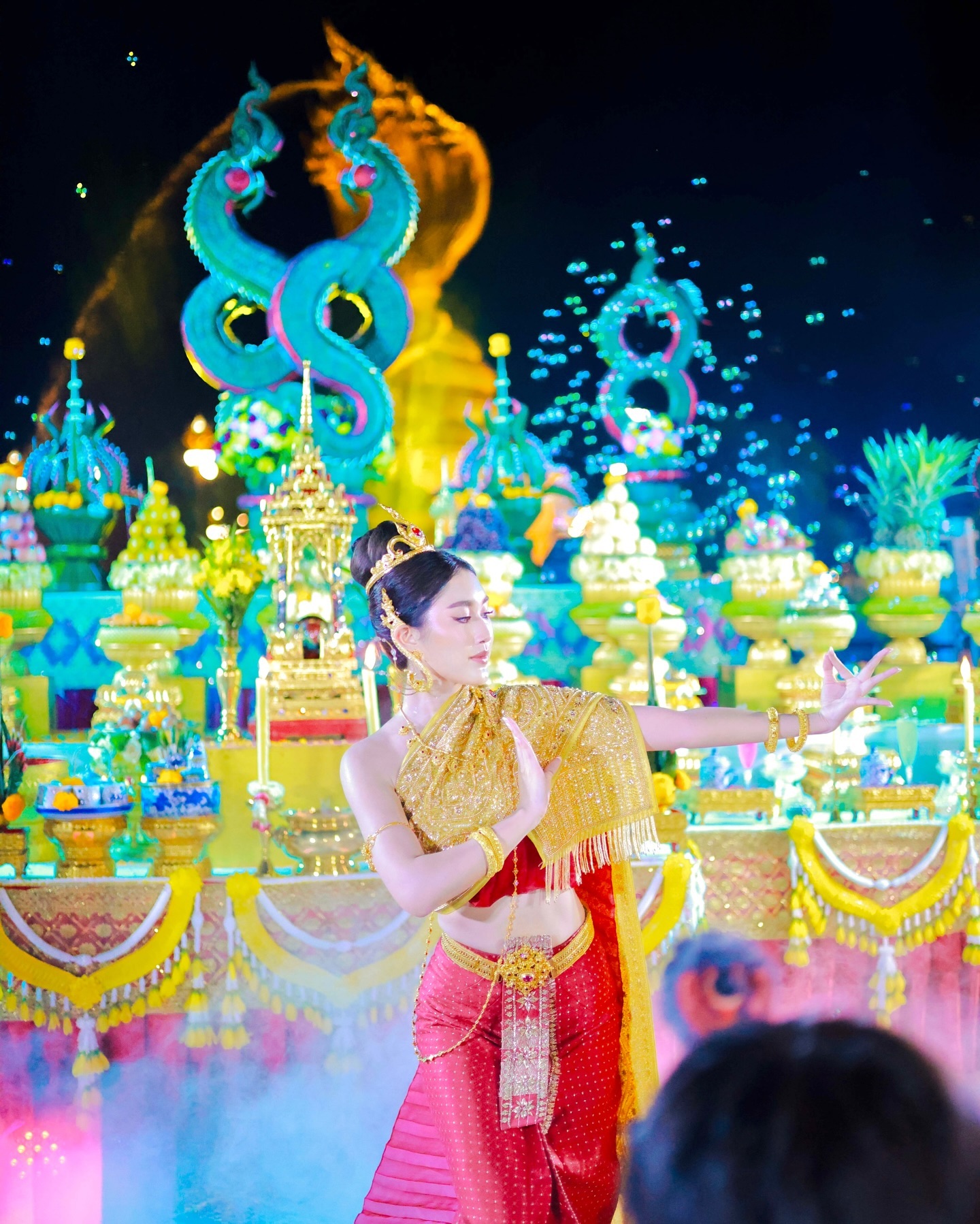 เบส - รักษ์วนีย์ คำสิงห์