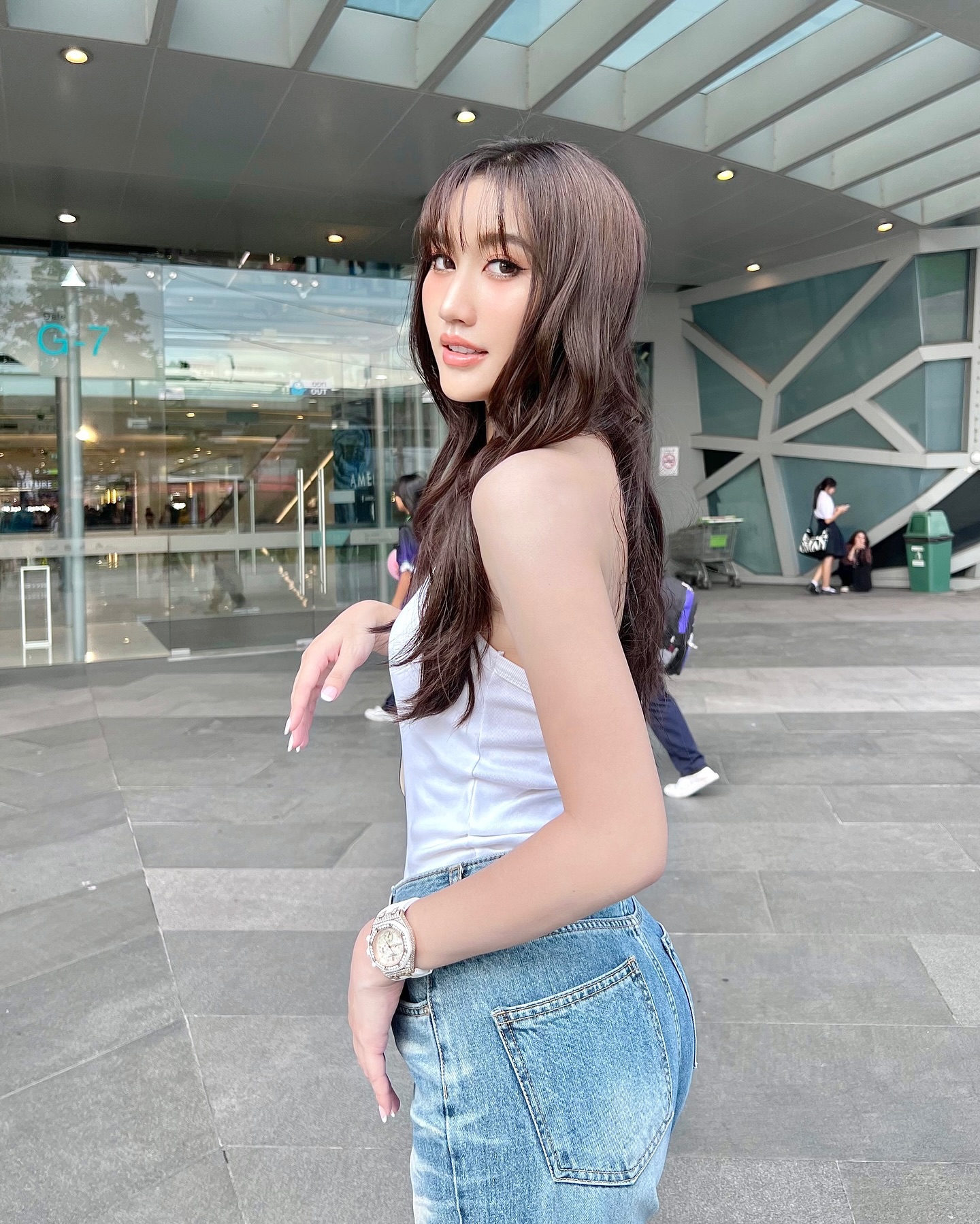 เบส - รักษ์วนีย์ คำสิงห์