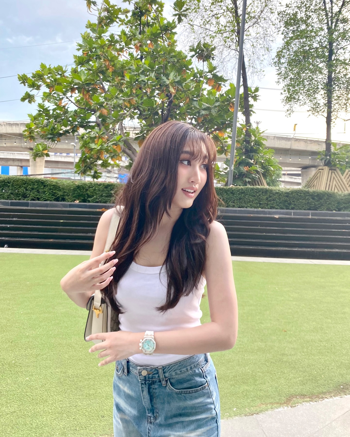 เบส - รักษ์วนีย์ คำสิงห์