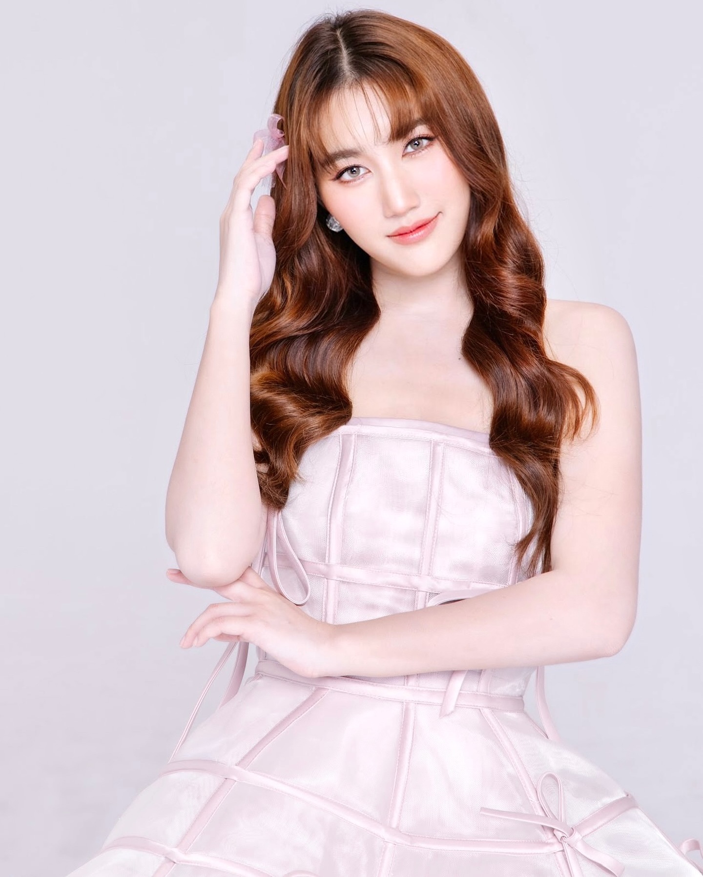 เบส - รักษ์วนีย์ คำสิงห์