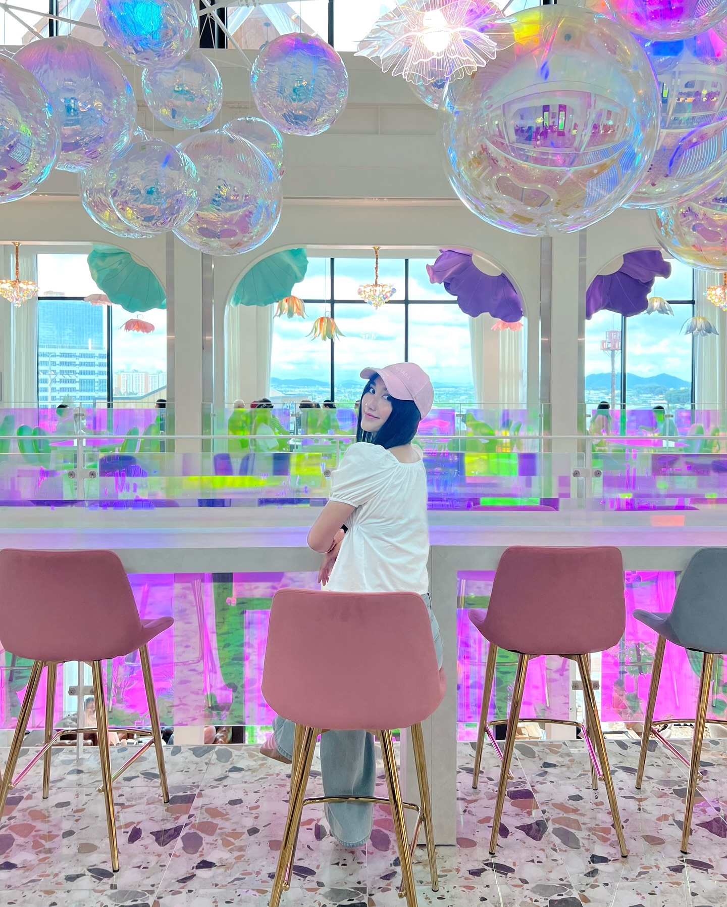 เบส - รักษ์วนีย์ คำสิงห์