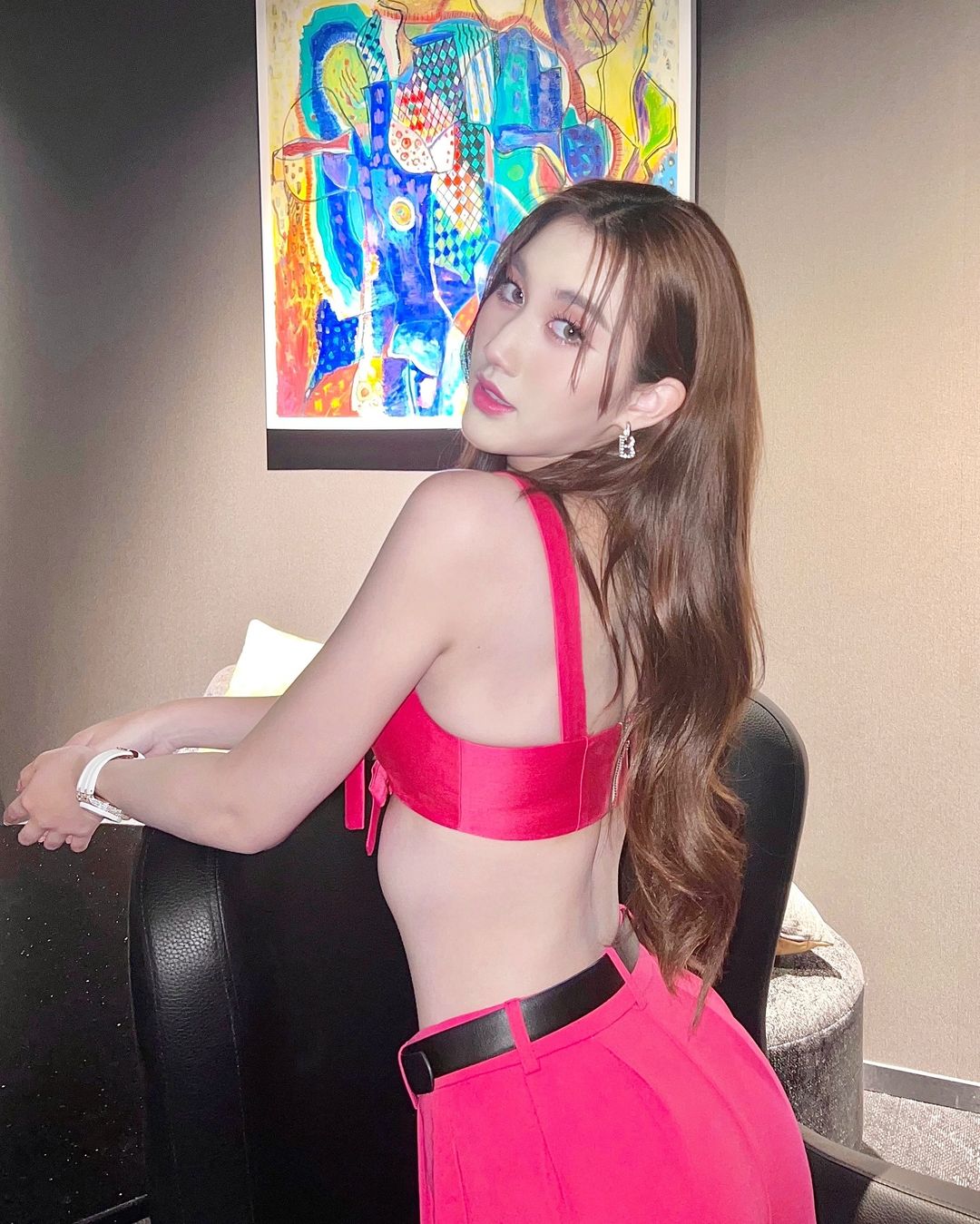 เบส - รักษ์วนีย์ คำสิงห์