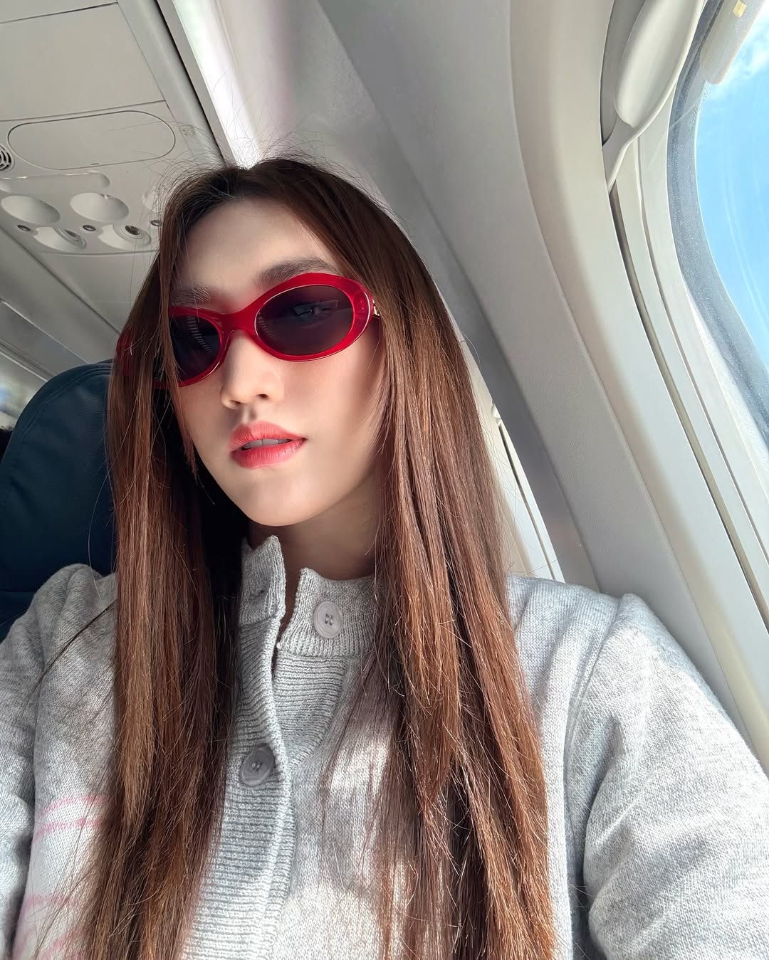 เบส - รักษ์วนีย์ คำสิงห์