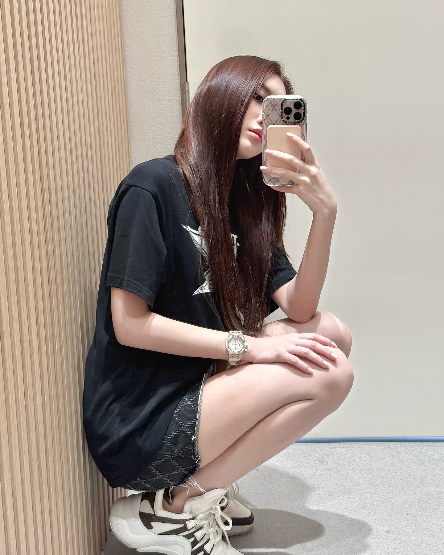 เบส - รักษ์วนีย์ คำสิงห์
