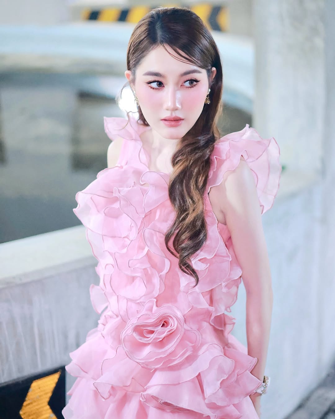 เบส - รักษ์วนีย์ คำสิงห์