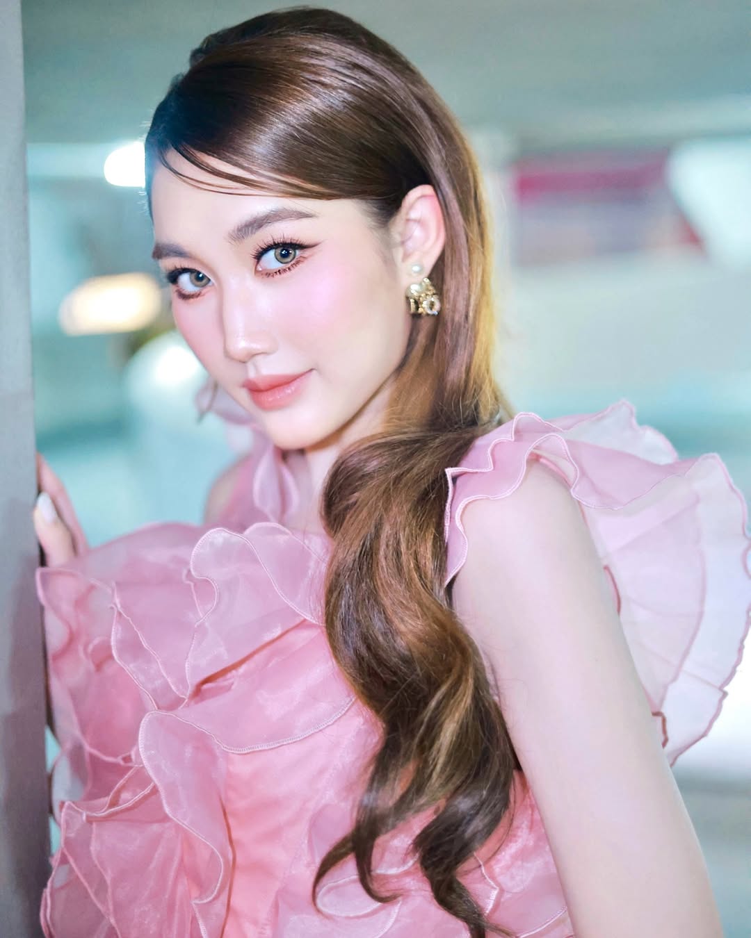 เบส - รักษ์วนีย์ คำสิงห์
