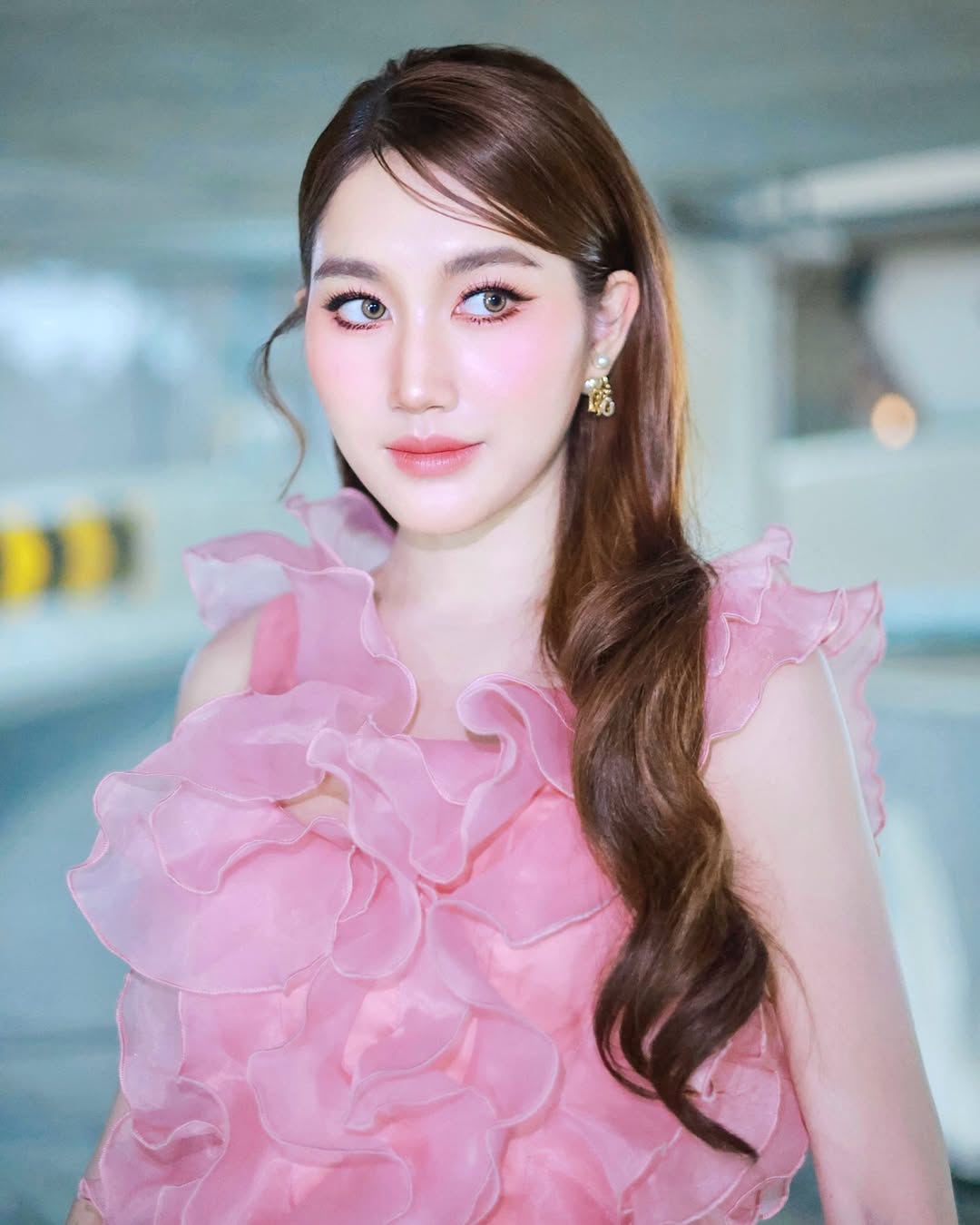 เบส - รักษ์วนีย์ คำสิงห์