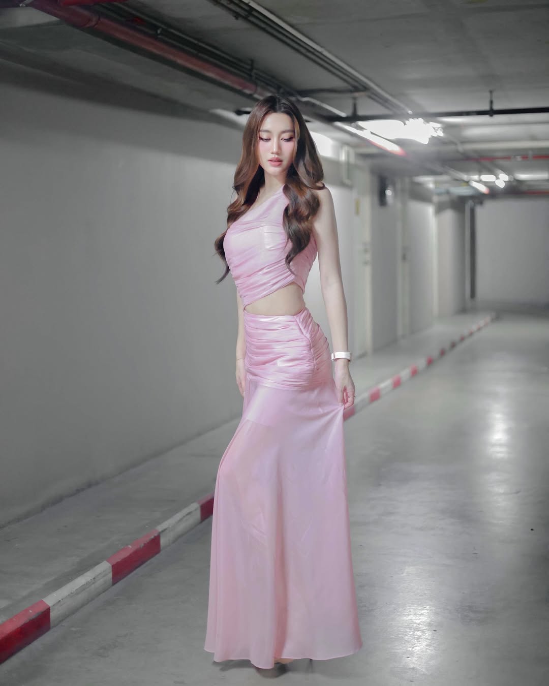 เบส - รักษ์วนีย์ คำสิงห์