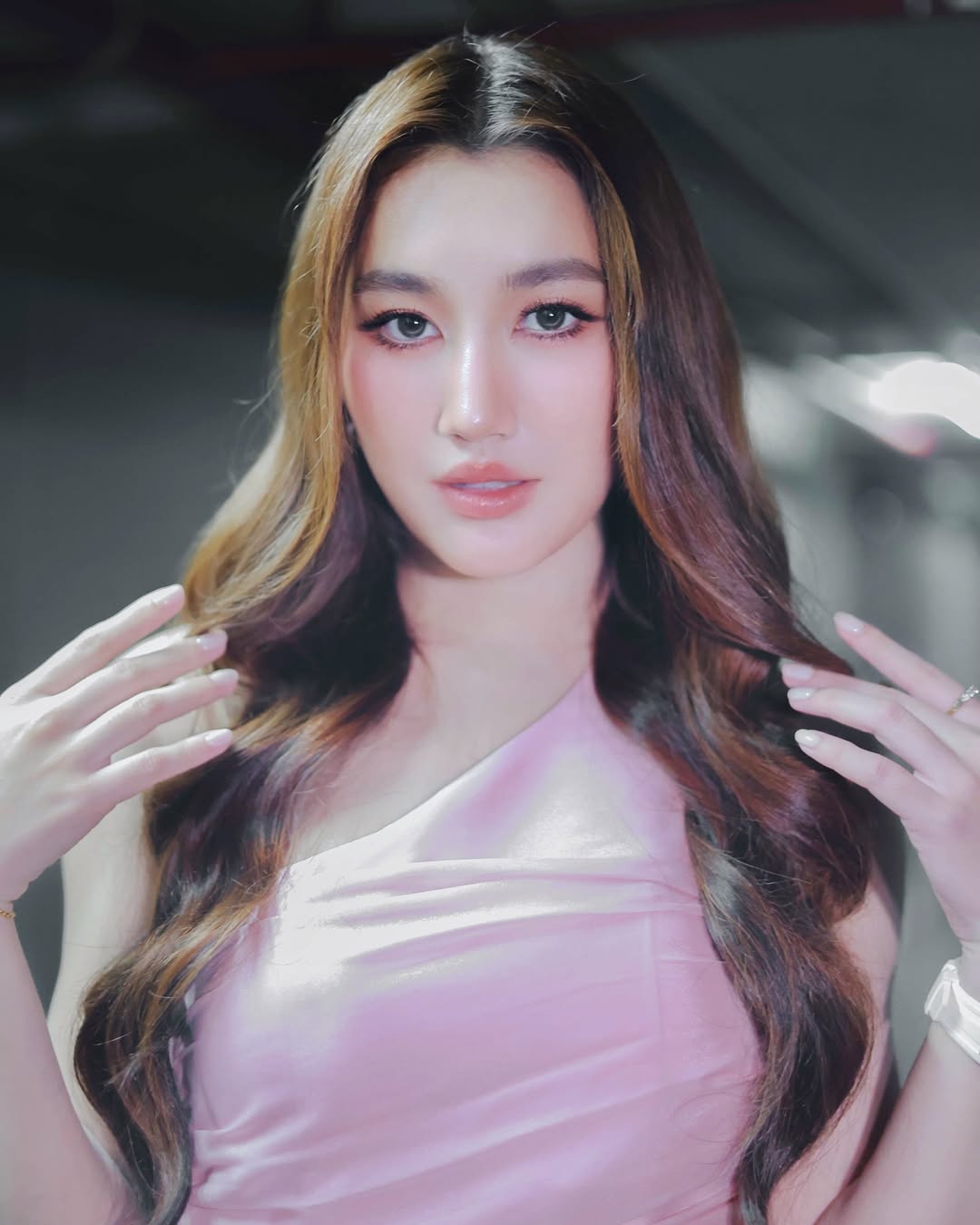 เบส - รักษ์วนีย์ คำสิงห์