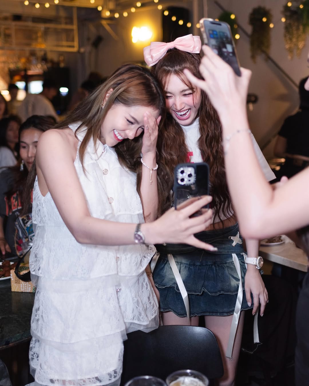 เบส - รักษ์วนีย์ คำสิงห์