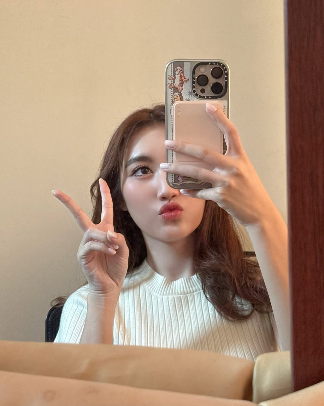 เบส - รักษ์วนีย์ คำสิงห์