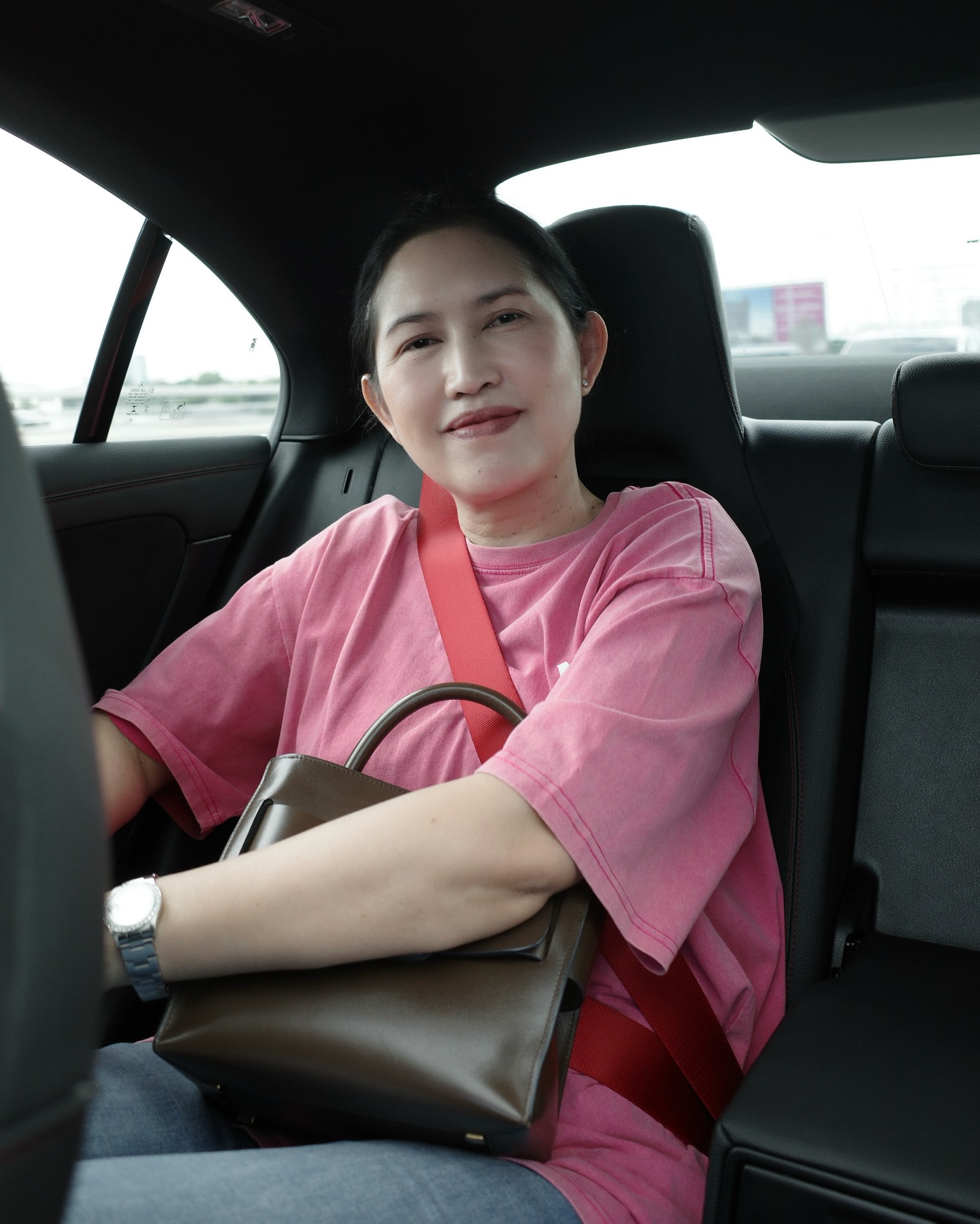 เบส - รักษ์วนีย์ คำสิงห์