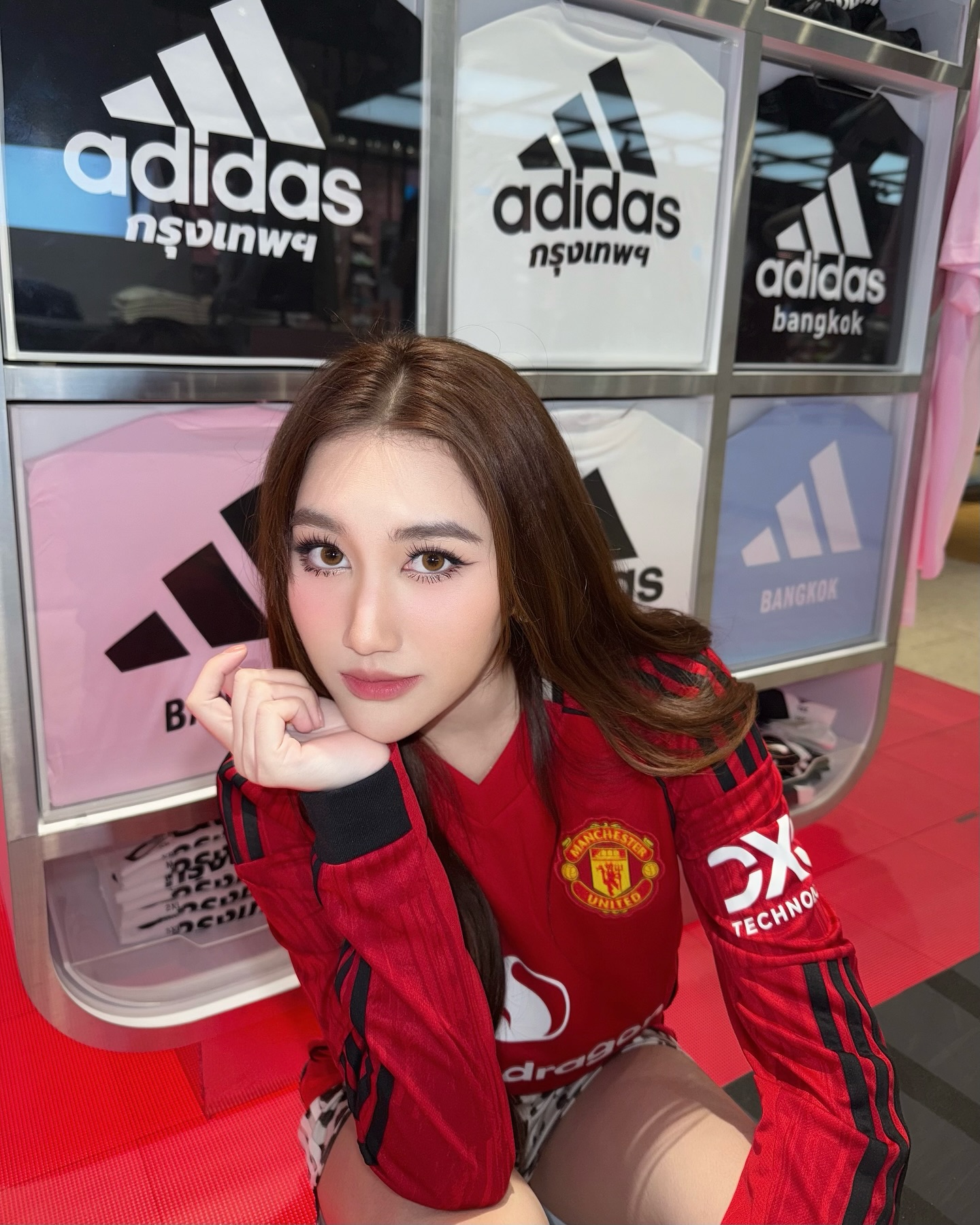 เบส - รักษ์วนีย์ คำสิงห์