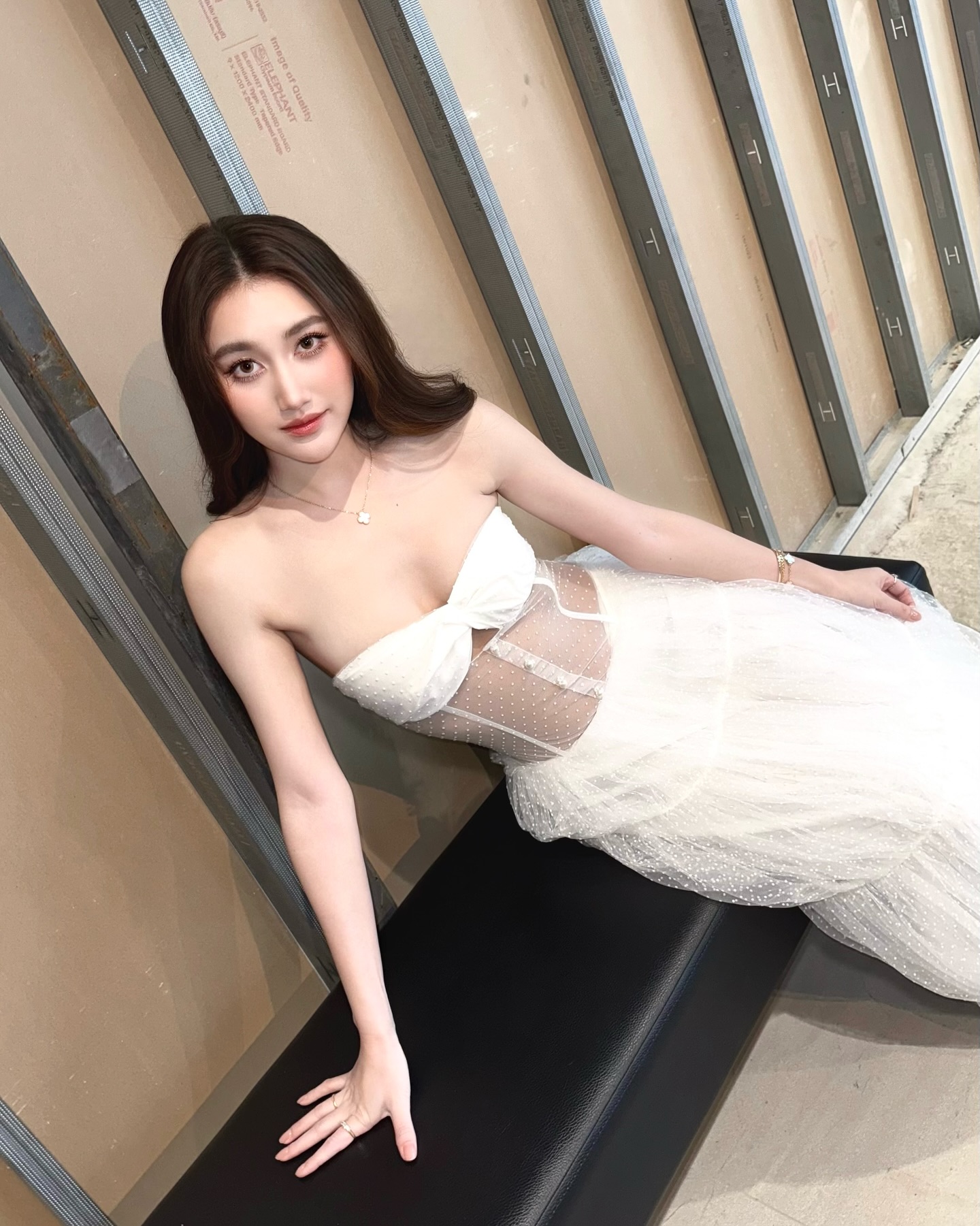 เบส - รักษ์วนีย์ คำสิงห์