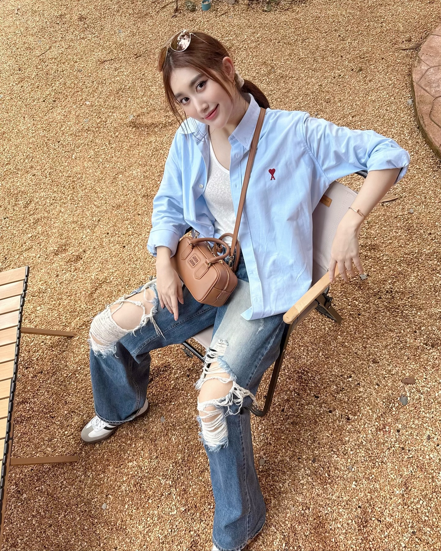 เบส - รักษ์วนีย์ คำสิงห์