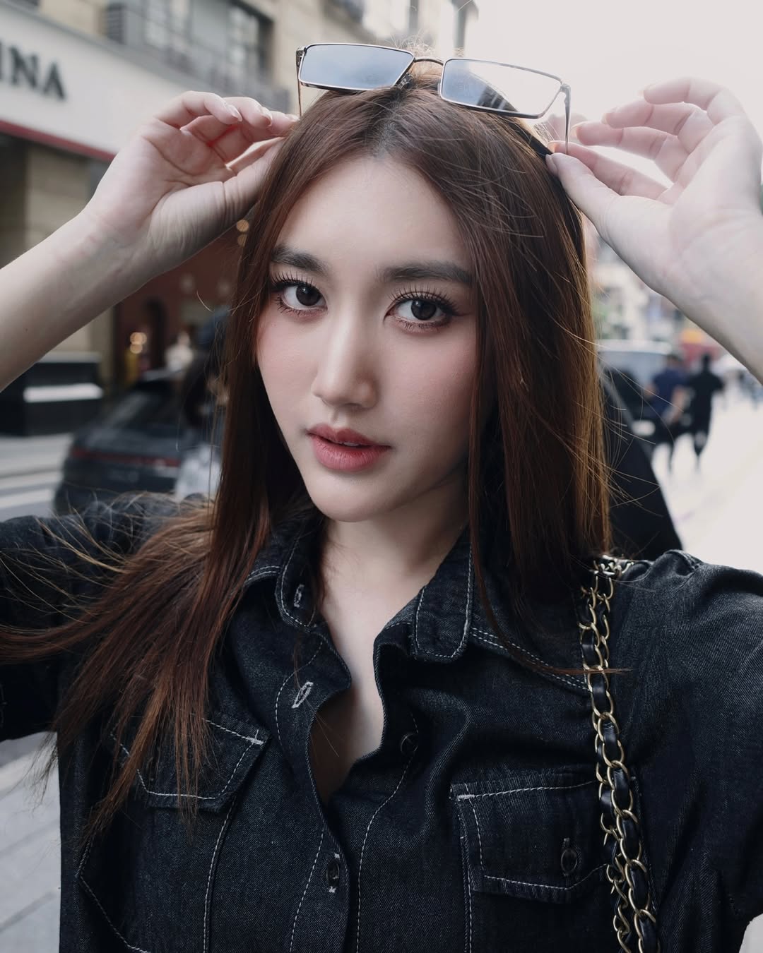 เบส - รักษ์วนีย์ คำสิงห์