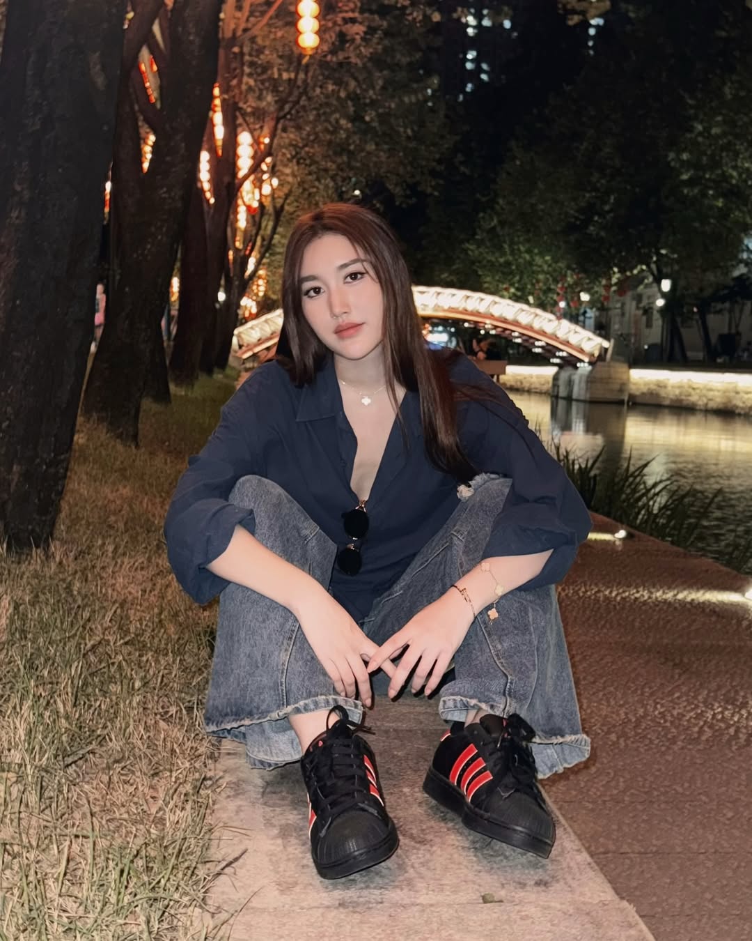เบส - รักษ์วนีย์ คำสิงห์