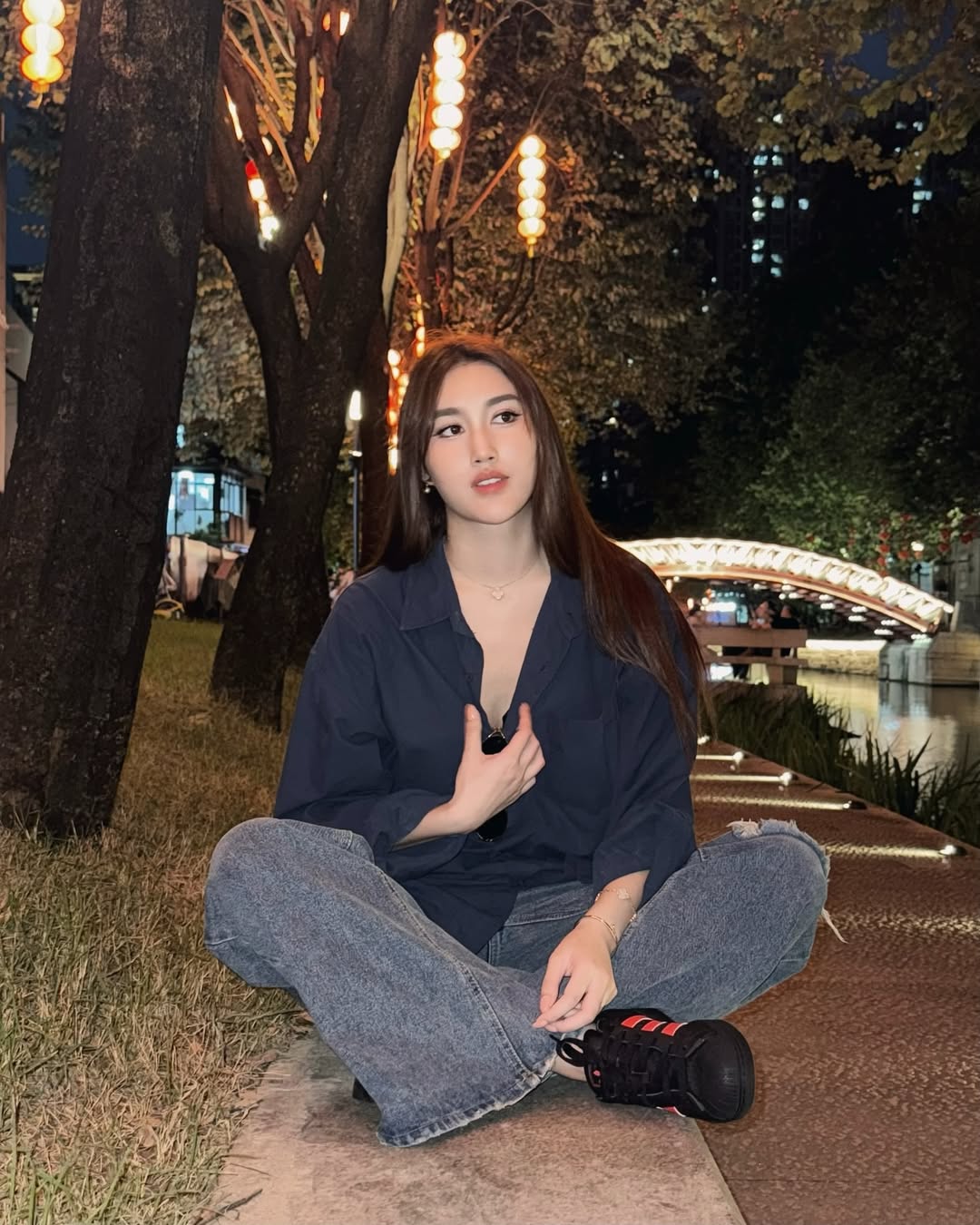 เบส - รักษ์วนีย์ คำสิงห์