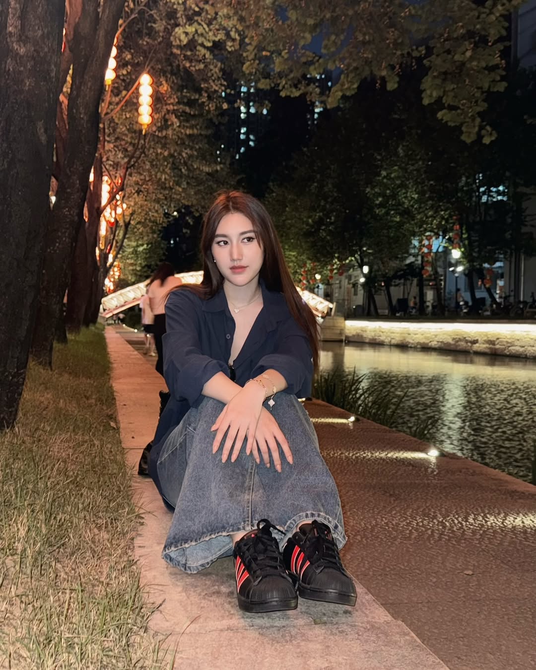 เบส - รักษ์วนีย์ คำสิงห์