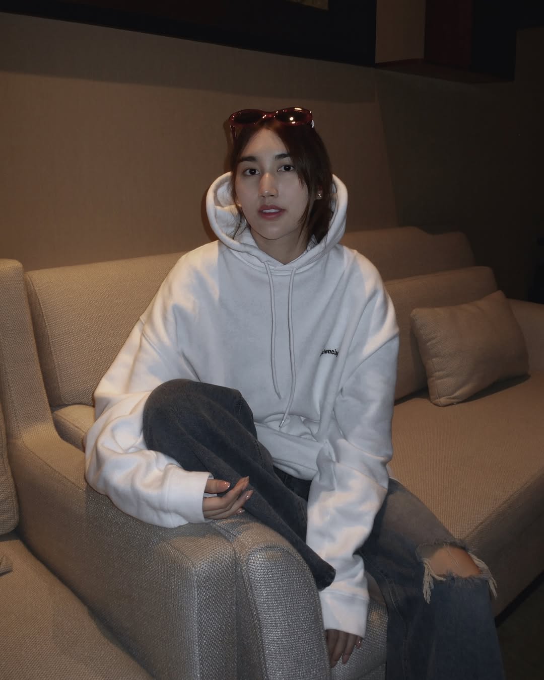 เบส - รักษ์วนีย์ คำสิงห์
