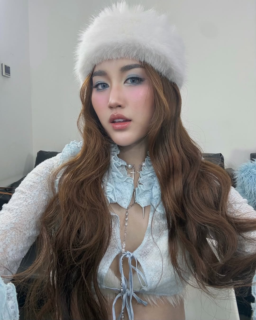 เบส - รักษ์วนีย์ คำสิงห์