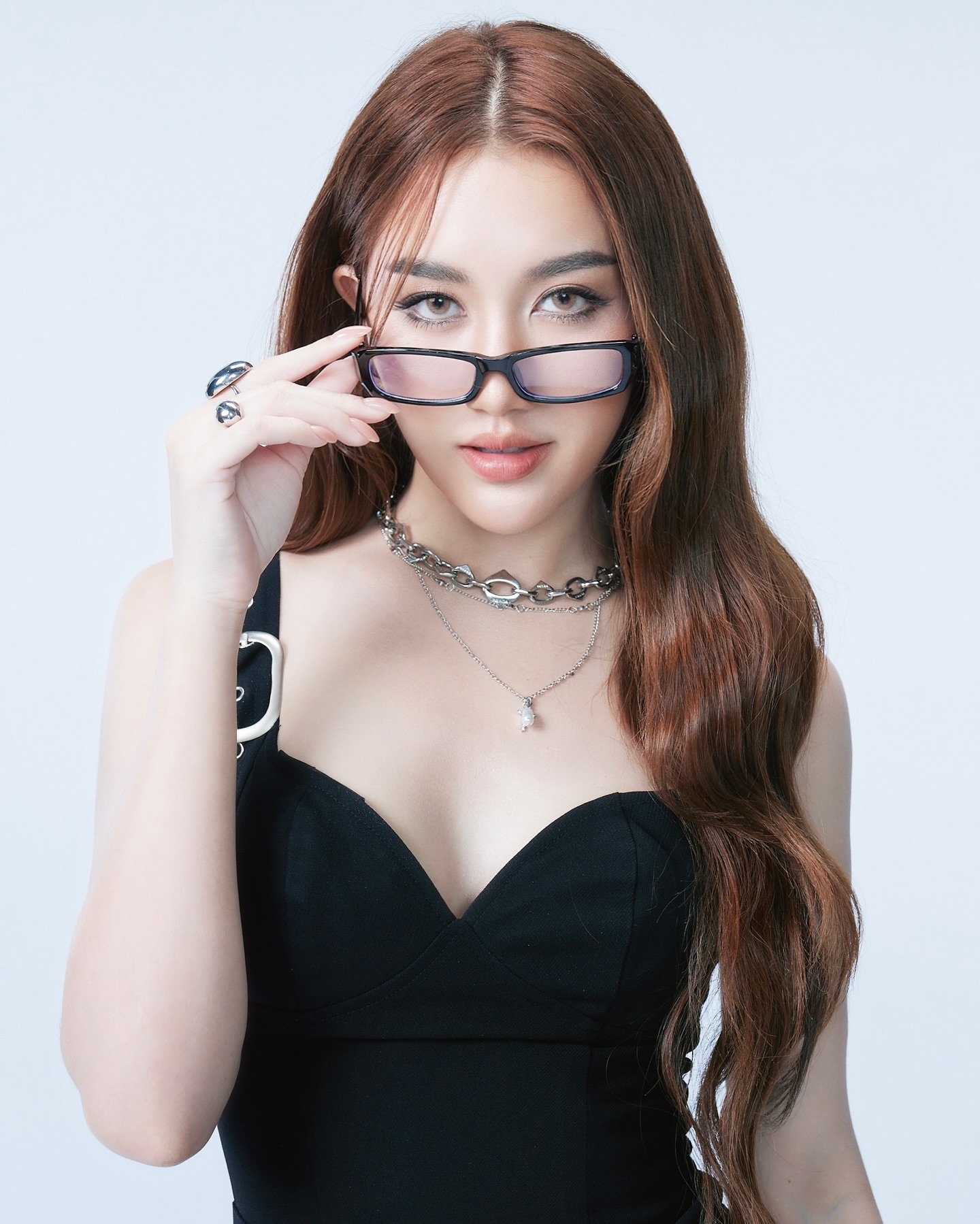เบส - รักษ์วนีย์ คำสิงห์