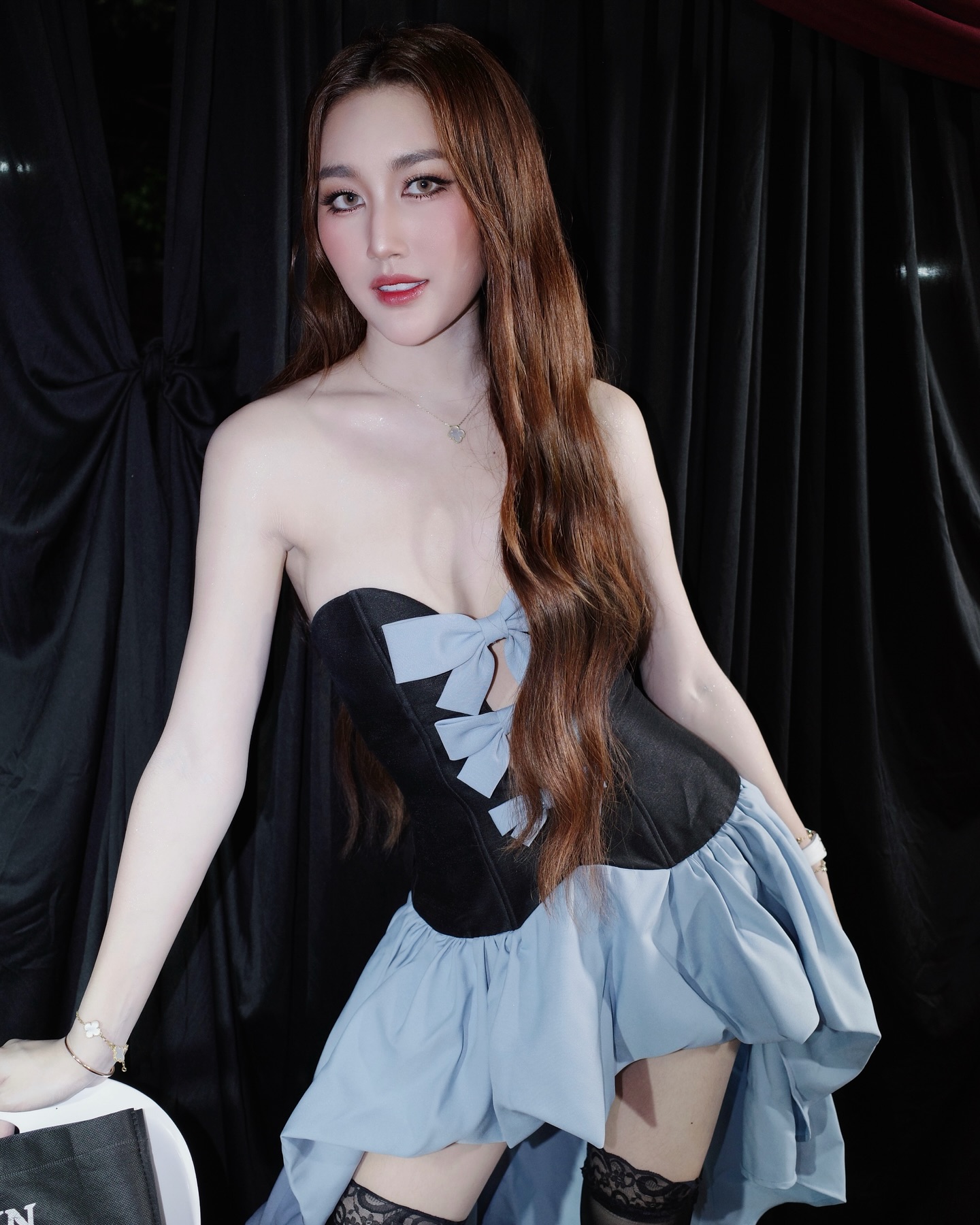 เบส - รักษ์วนีย์ คำสิงห์