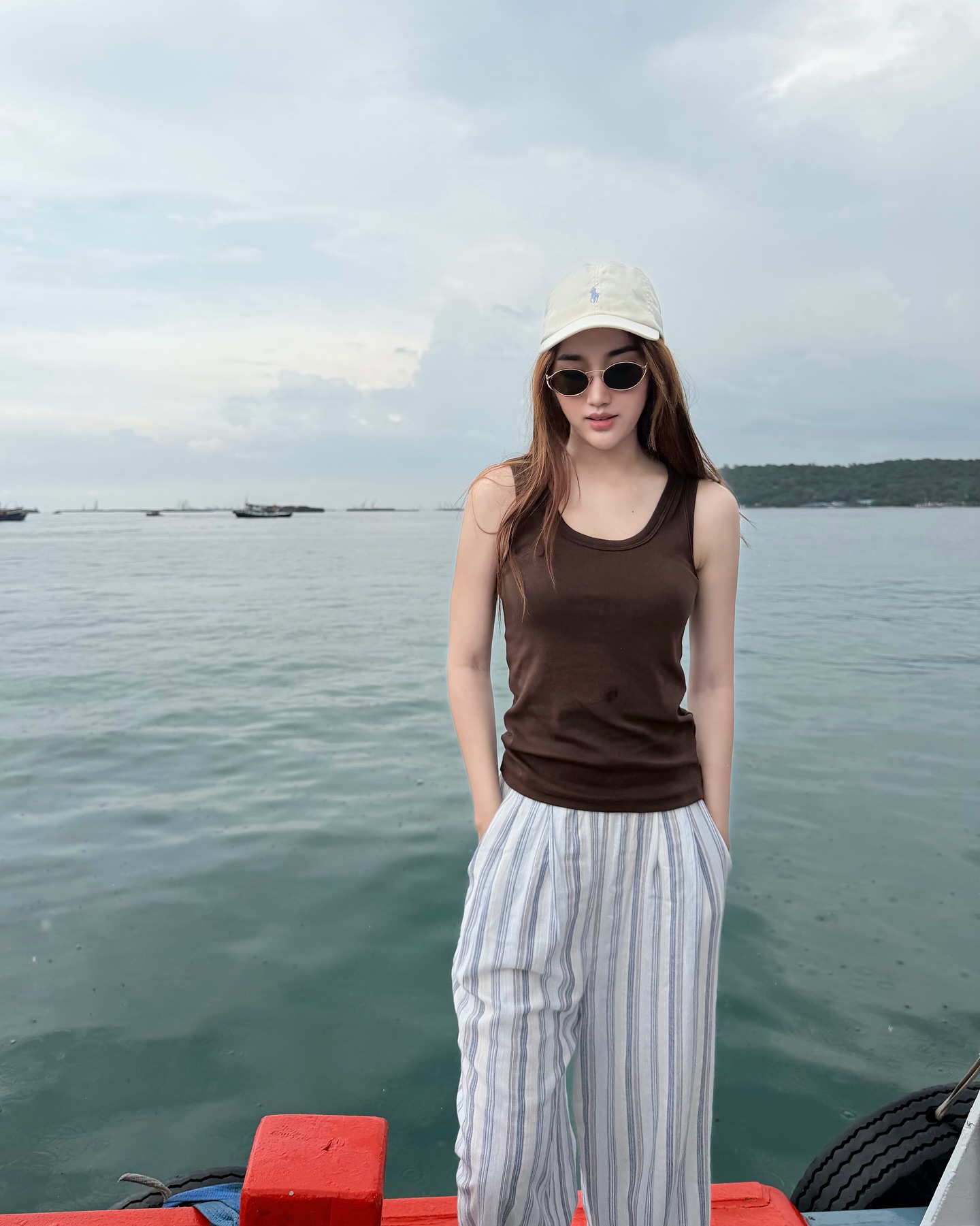 เบส - รักษ์วนีย์ คำสิงห์