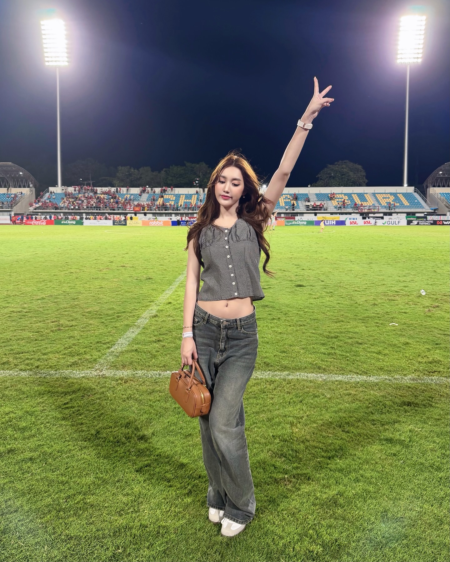 เบส - รักษ์วนีย์ คำสิงห์