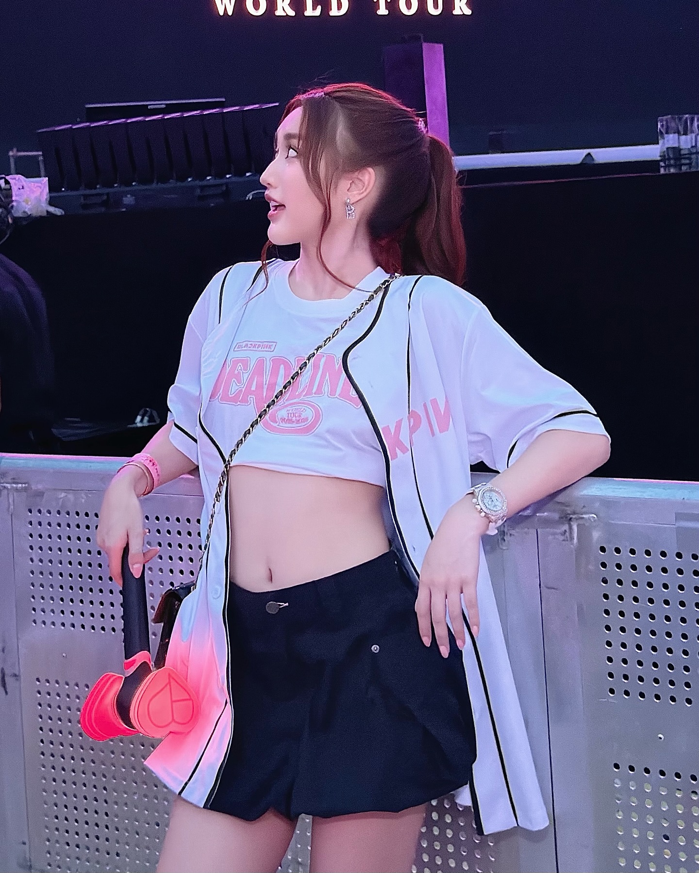 เบส - รักษ์วนีย์ คำสิงห์