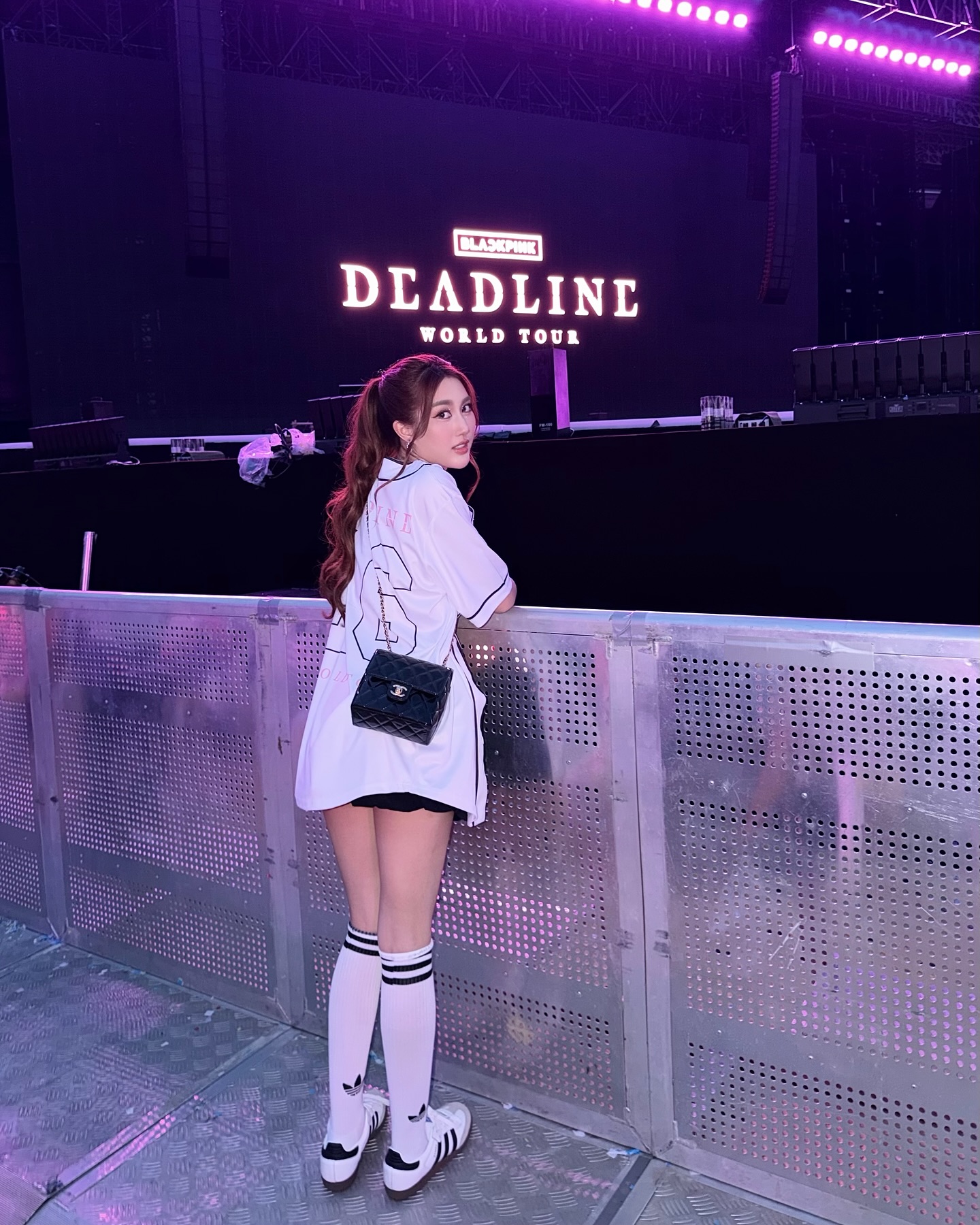 เบส - รักษ์วนีย์ คำสิงห์