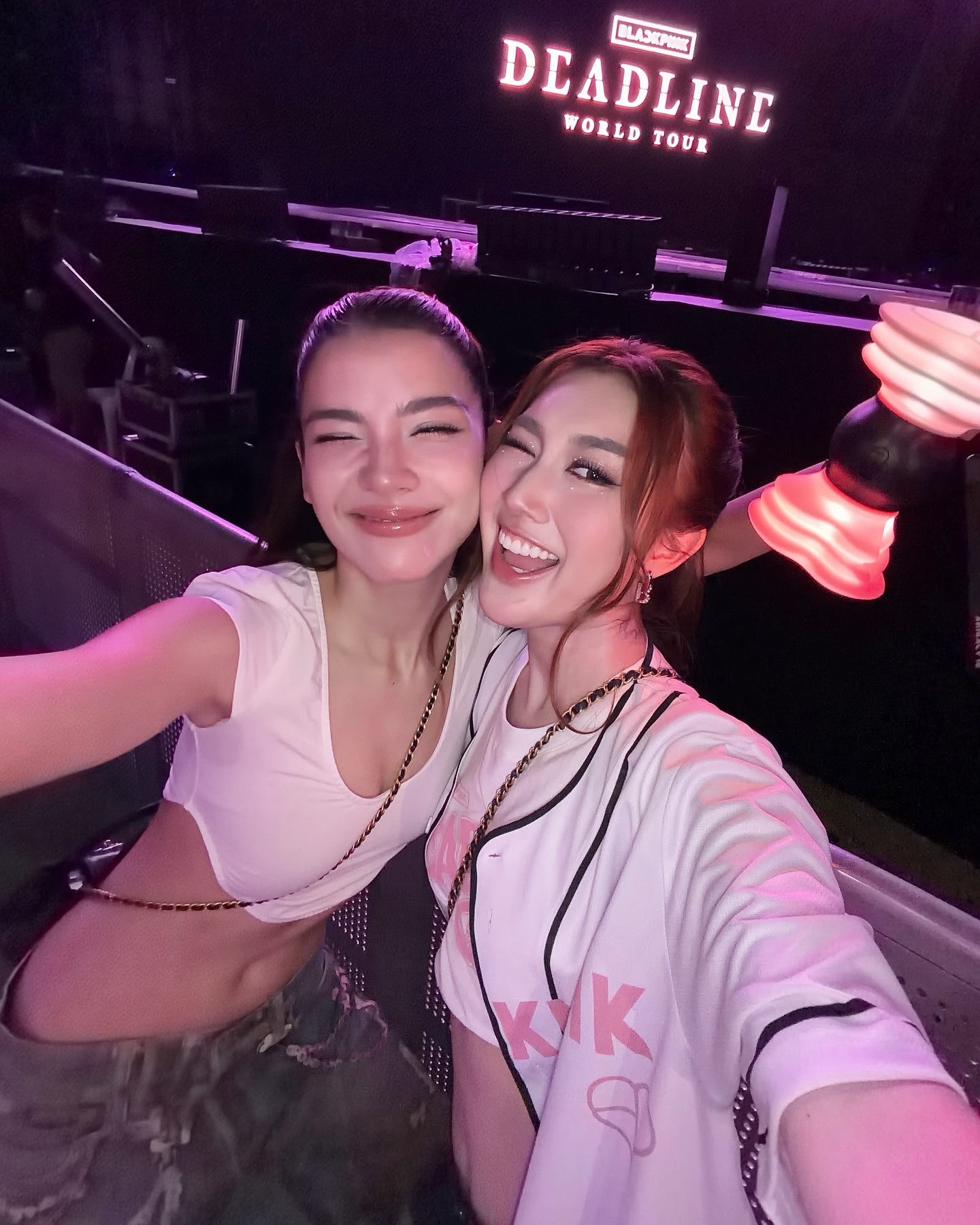 เบส - รักษ์วนีย์ คำสิงห์