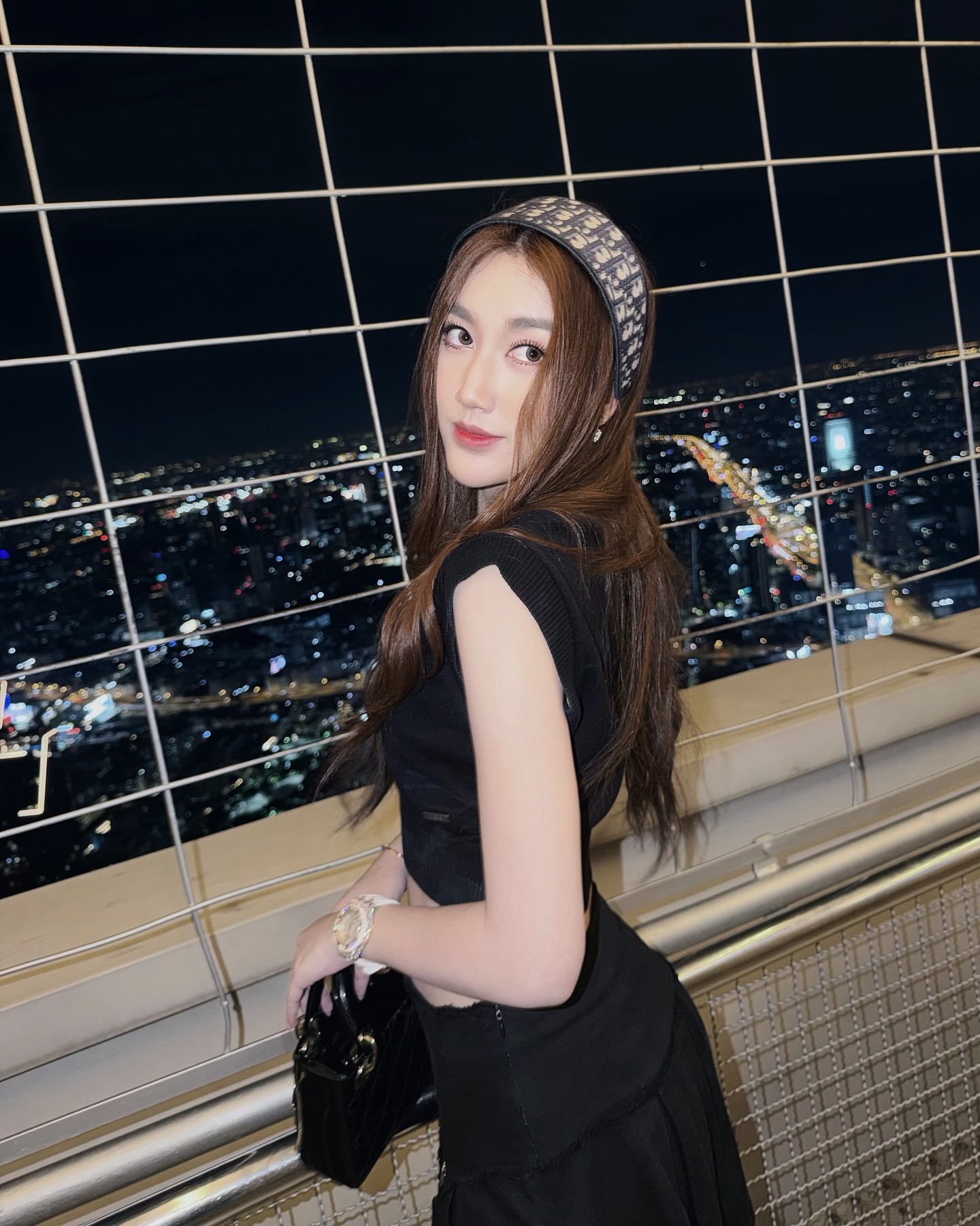 เบส - รักษ์วนีย์ คำสิงห์