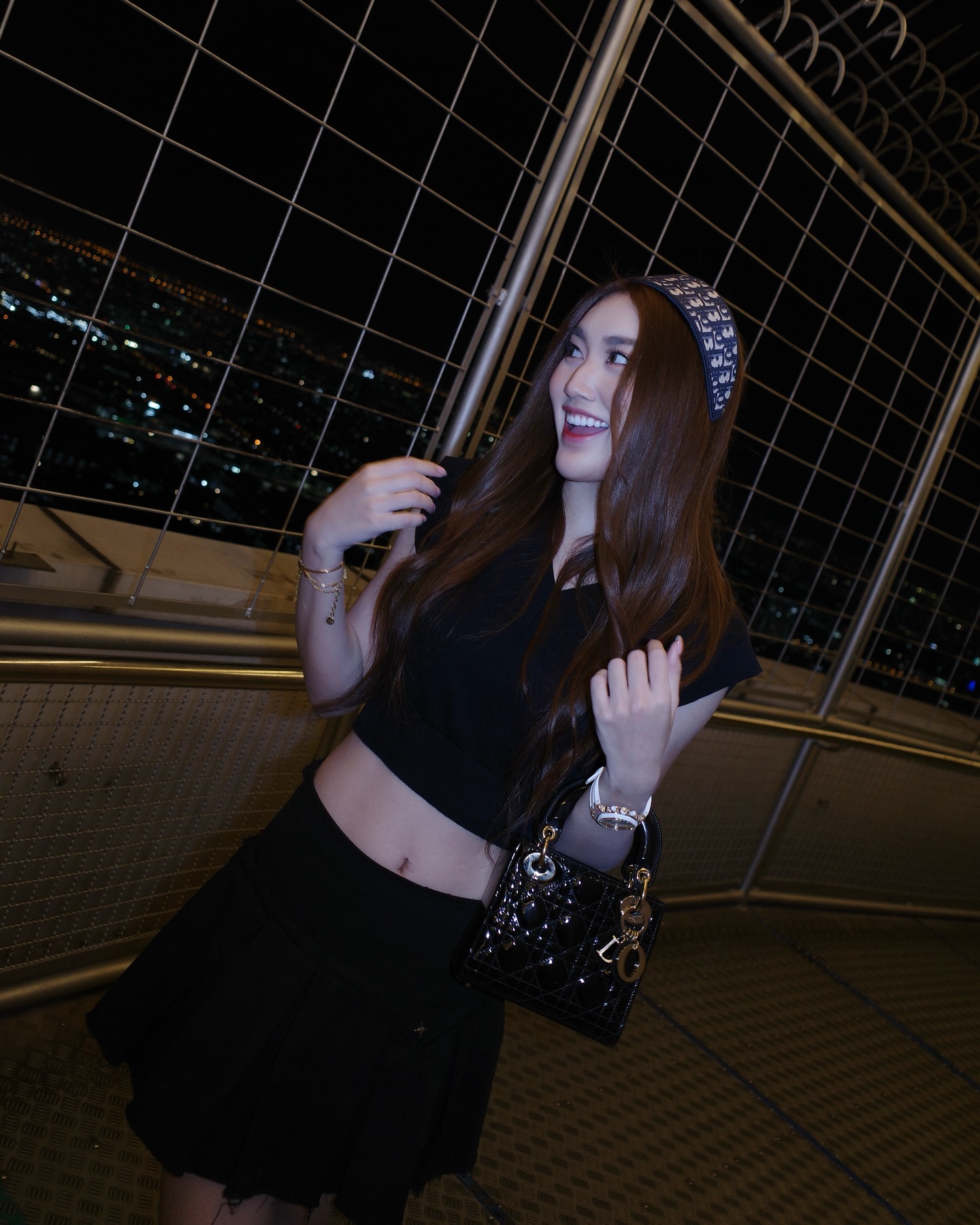 เบส - รักษ์วนีย์ คำสิงห์