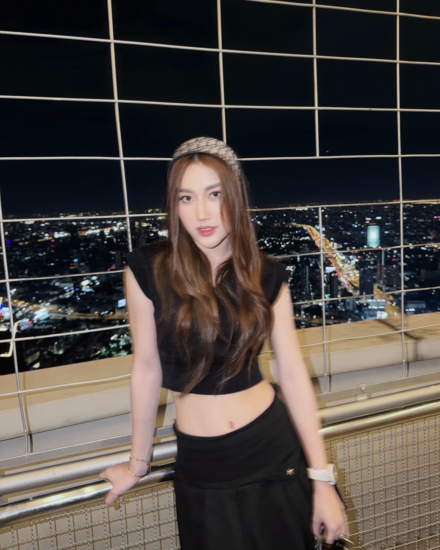 เบส - รักษ์วนีย์ คำสิงห์