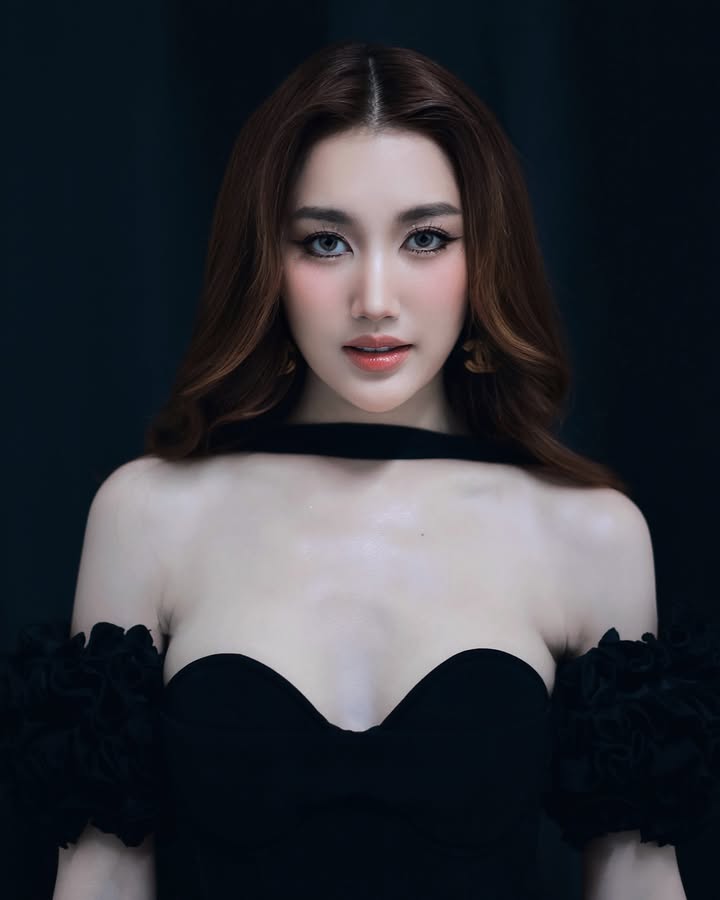 เบส - รักษ์วนีย์ คำสิงห์