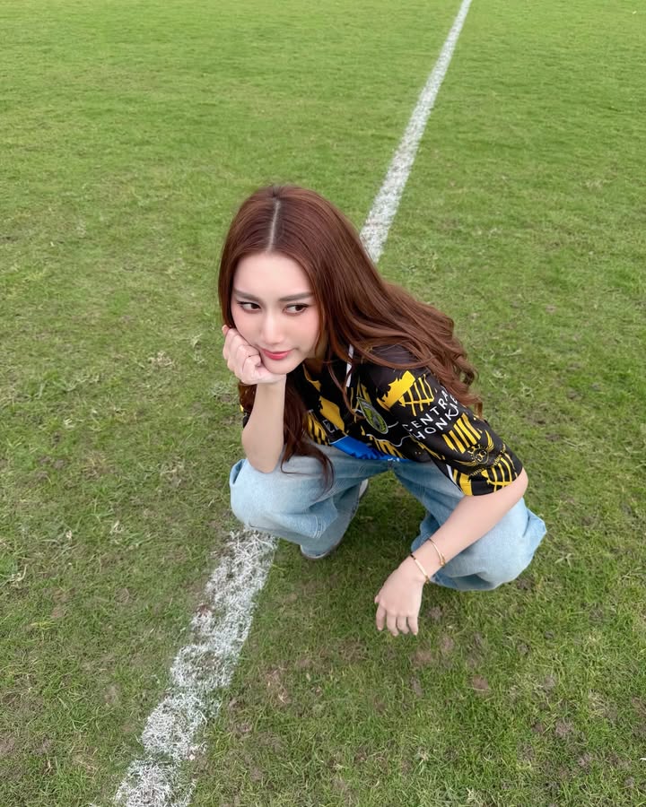 เบส - รักษ์วนีย์ คำสิงห์