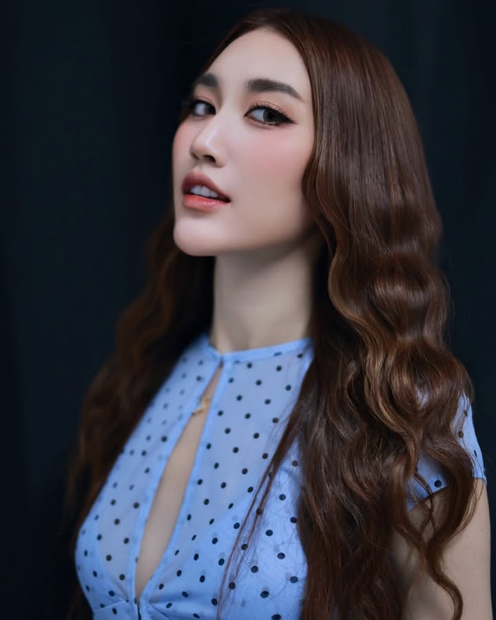 เบส - รักษ์วนีย์ คำสิงห์