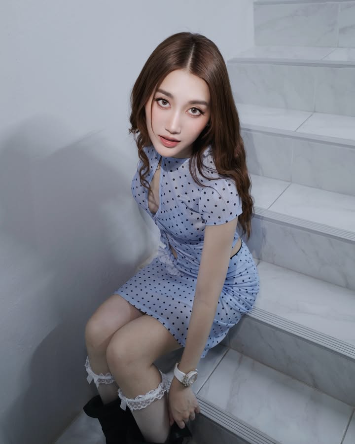 เบส - รักษ์วนีย์ คำสิงห์